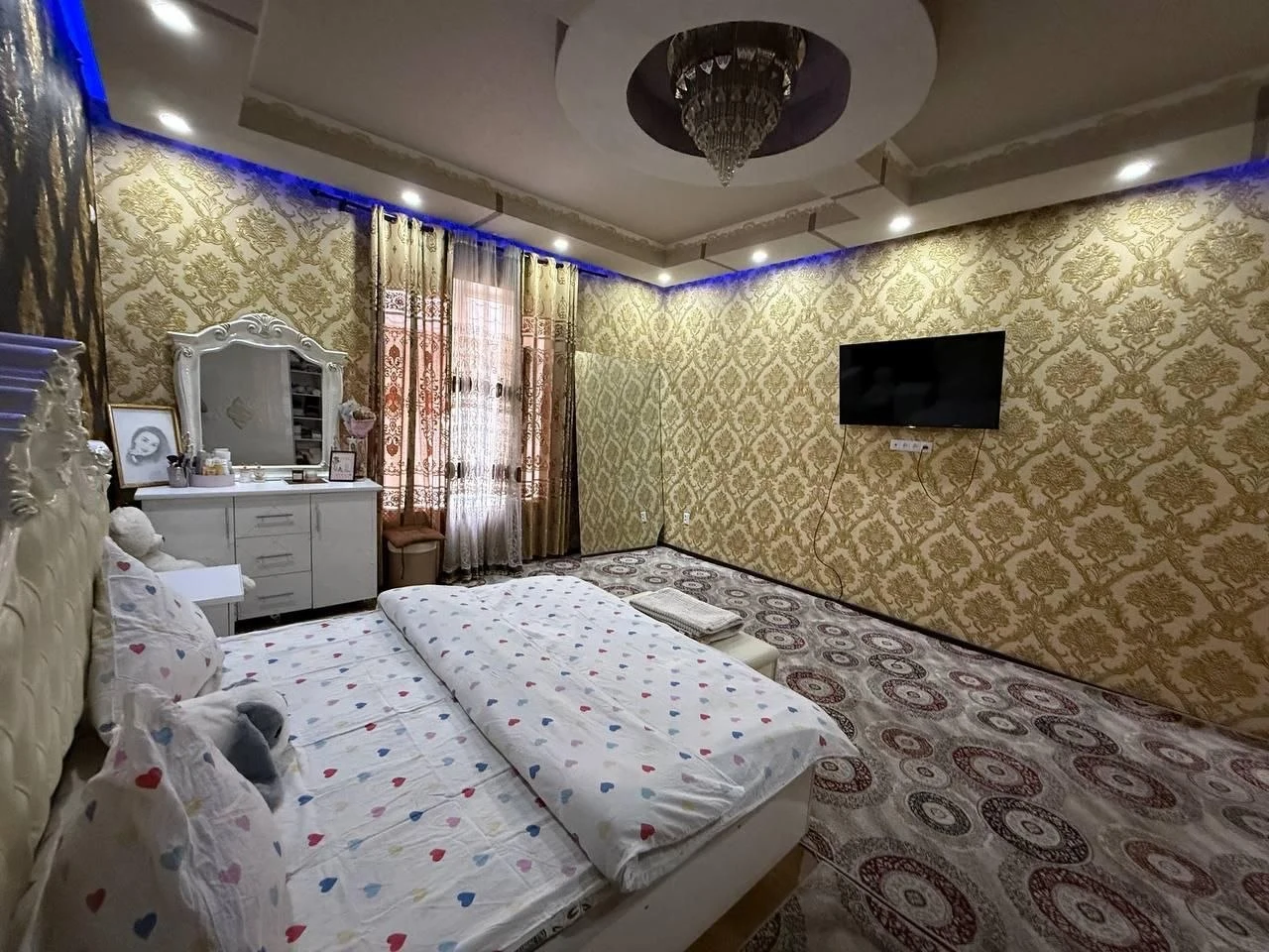 2 этажный, 6-комн. дом, 500 м², 4 соток, Шохмансур
