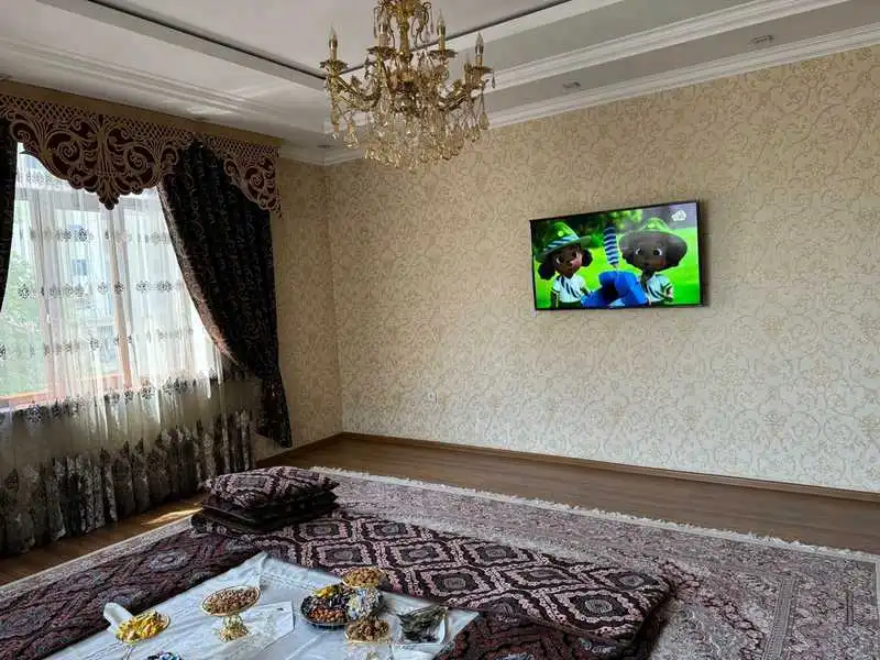 2-к квартира, 3 этаж, 84 м², Айни