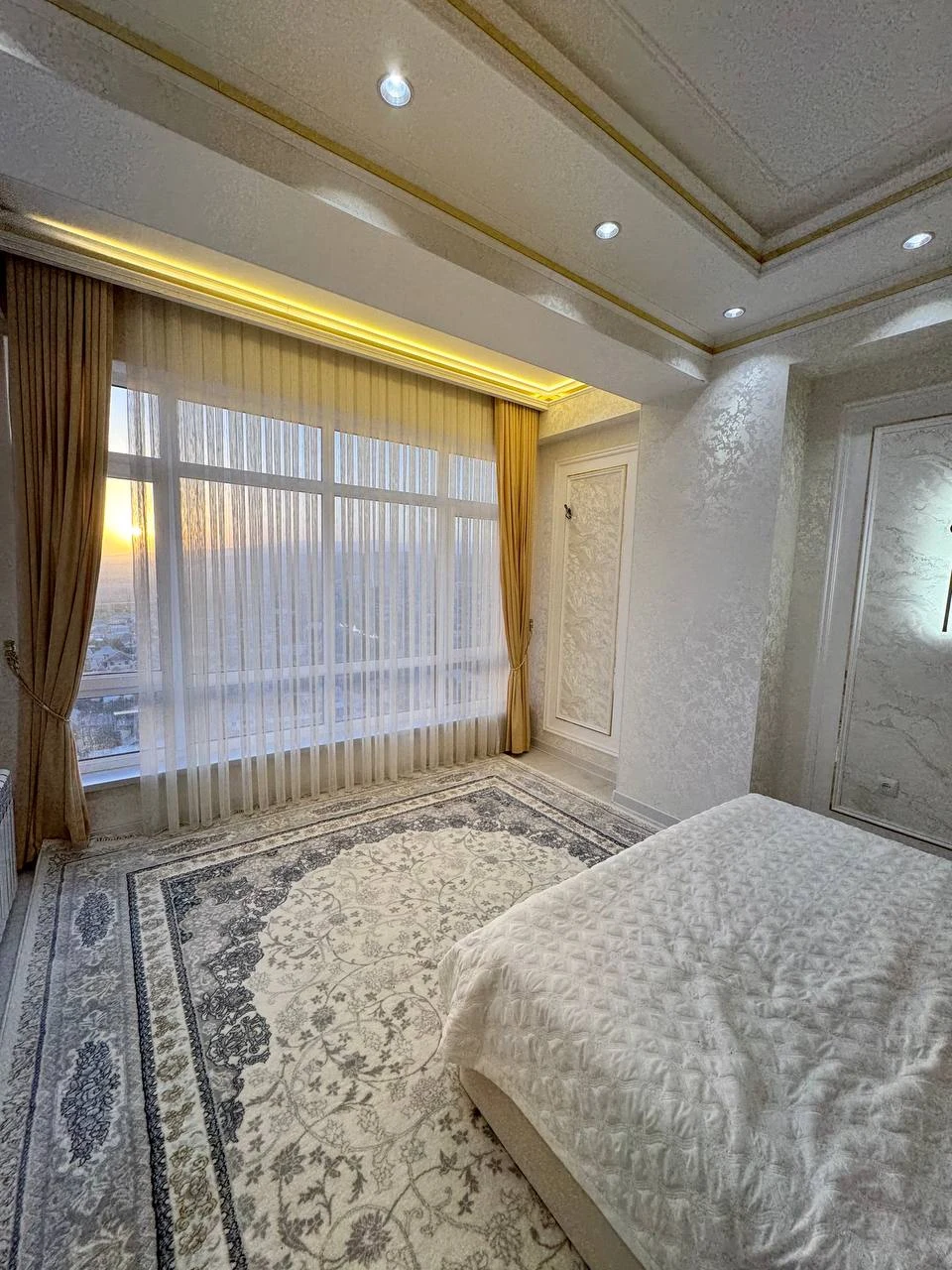 4-к квартира, 17 этаж, 74 м², Сино