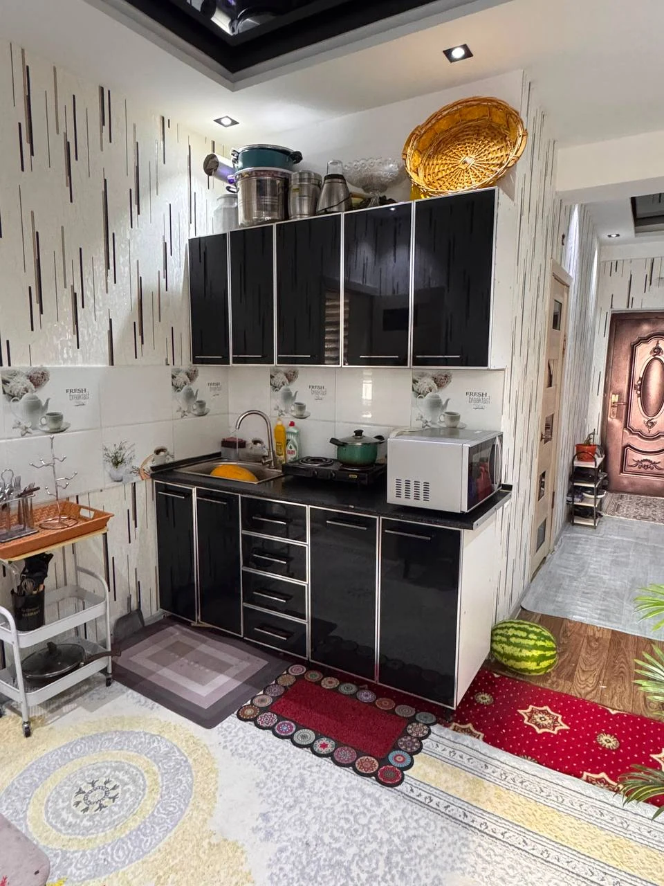 2-к квартира, 8 этаж, 43 м², Фирдавси