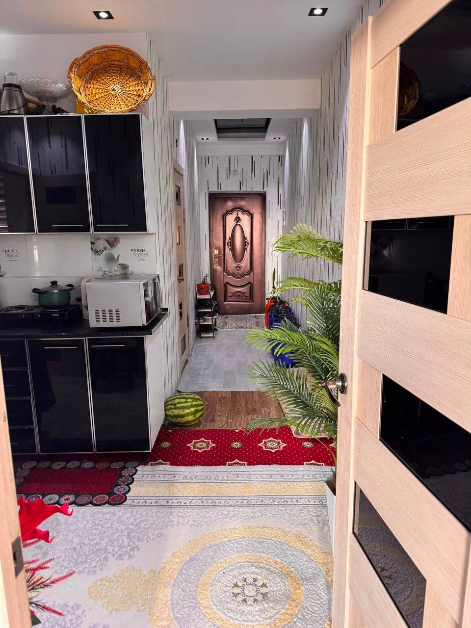 2-к квартира, 8 этаж, 43 м², Фирдавси