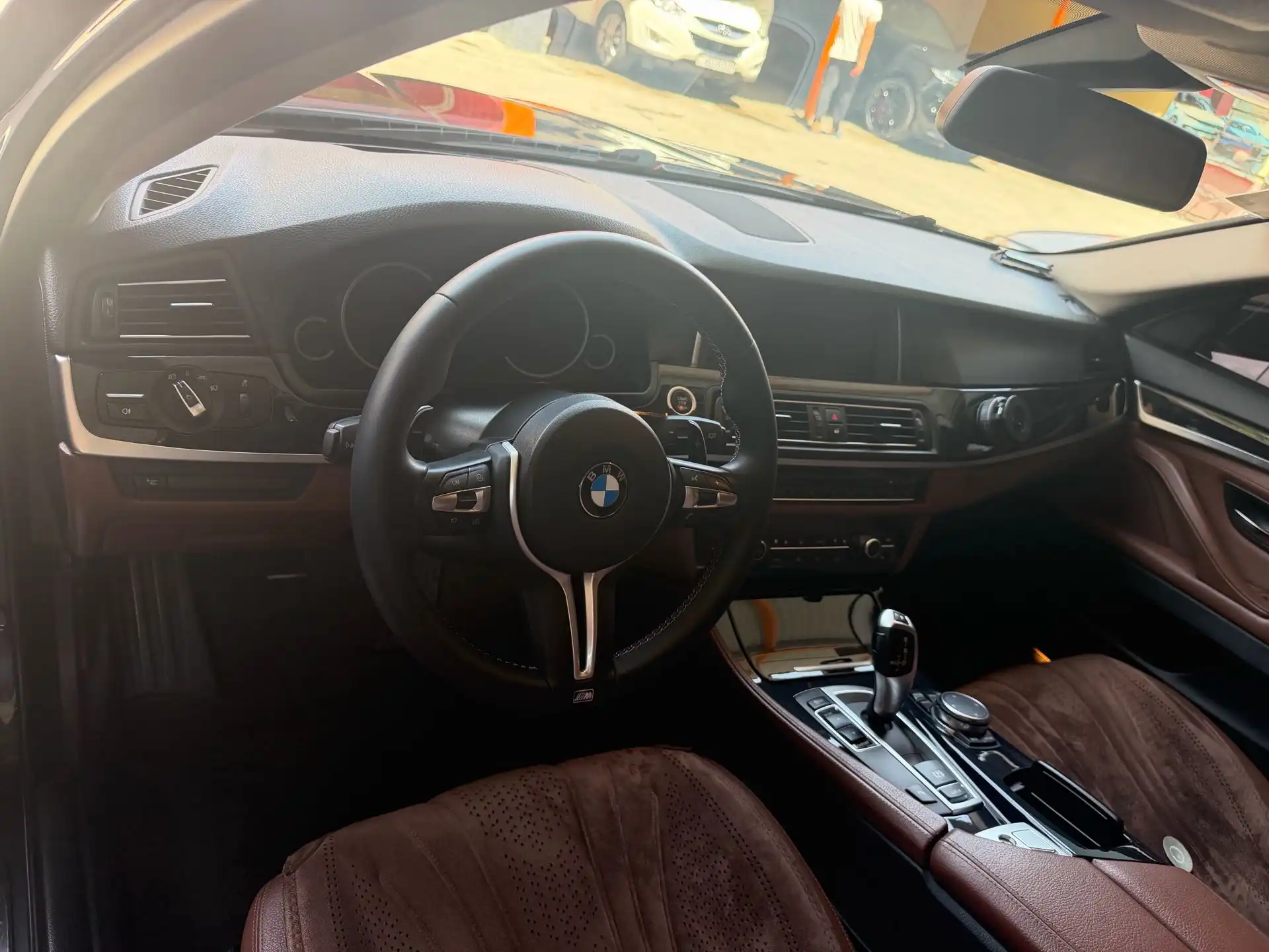 BMW 5 series 2015 — фото 2