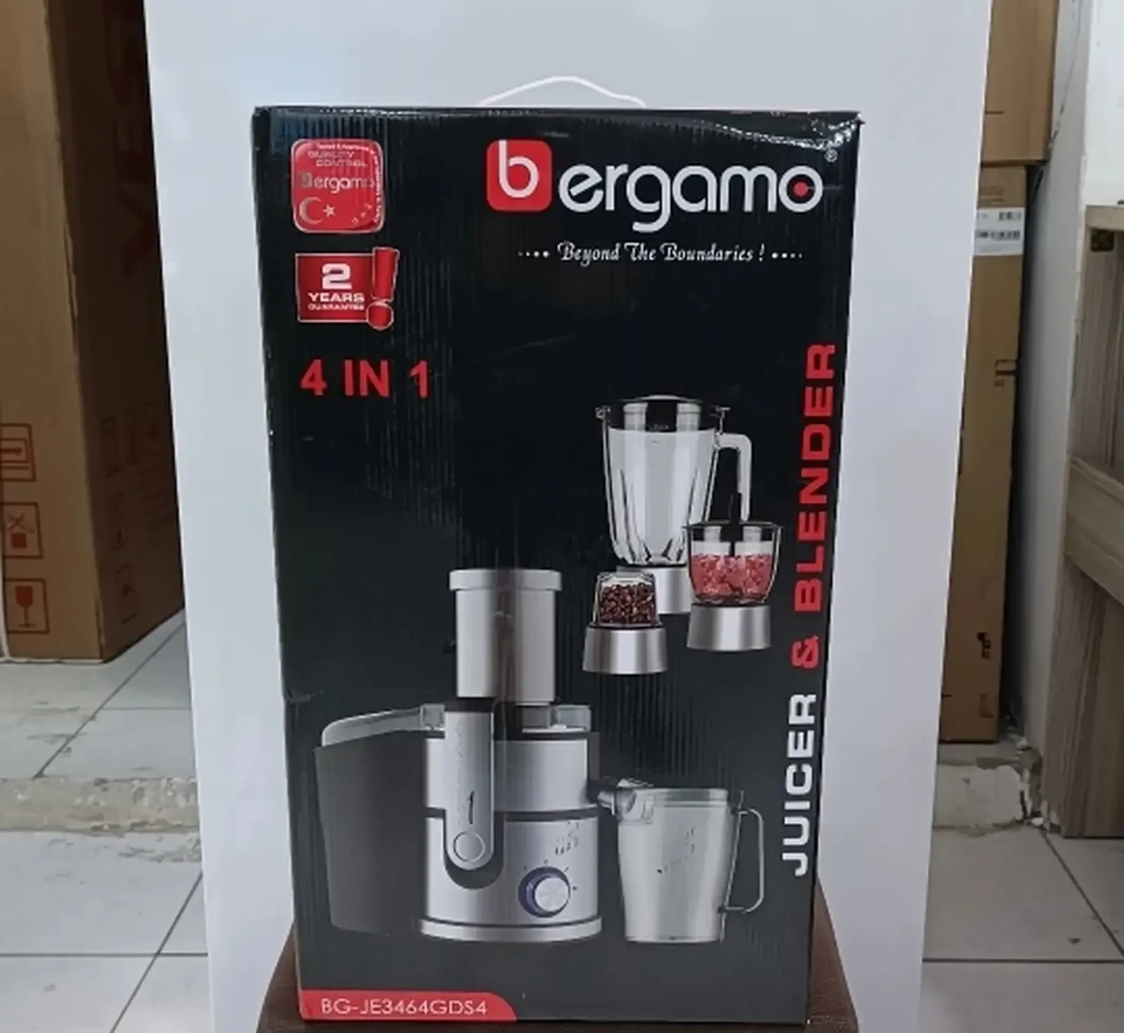 Соковыжималка Bergamo-JE3464GDS