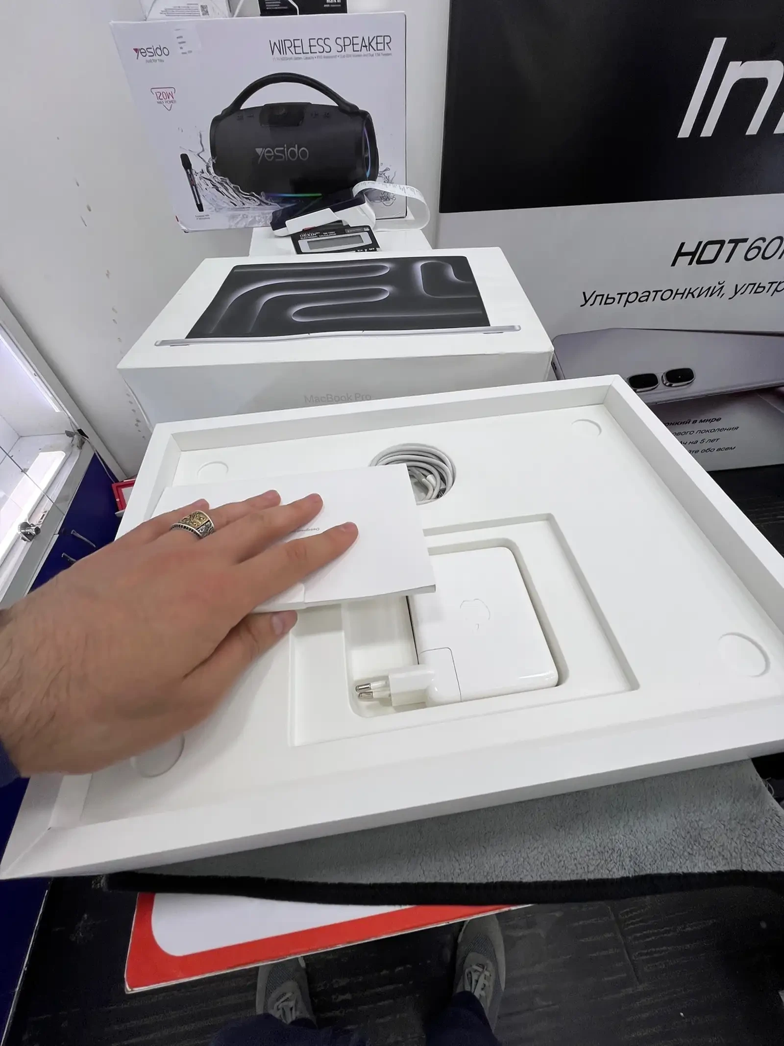 Ноутбук Apple Macbook Pro Max 36/1TB — фото 8
