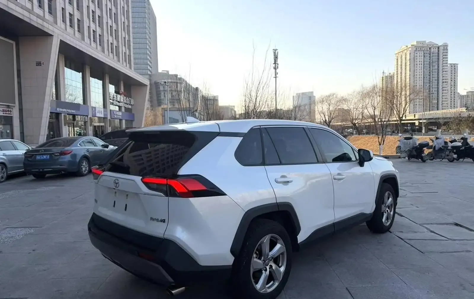 Toyota RAV 4, 2021