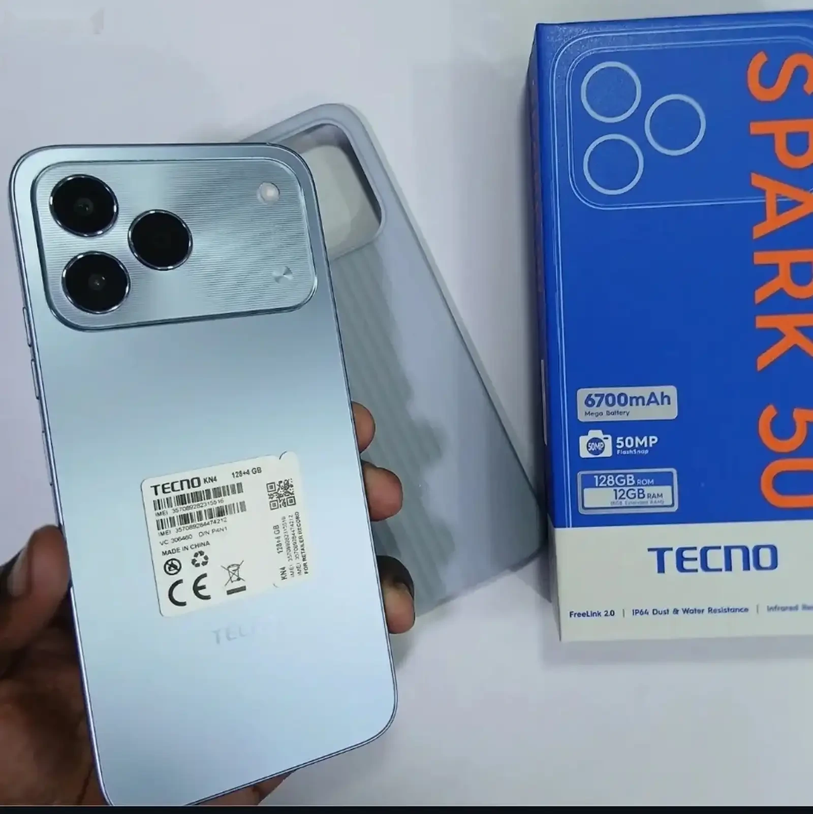 Tecno Spark 50 4+4/256Gb Blue Global Version — фото 4