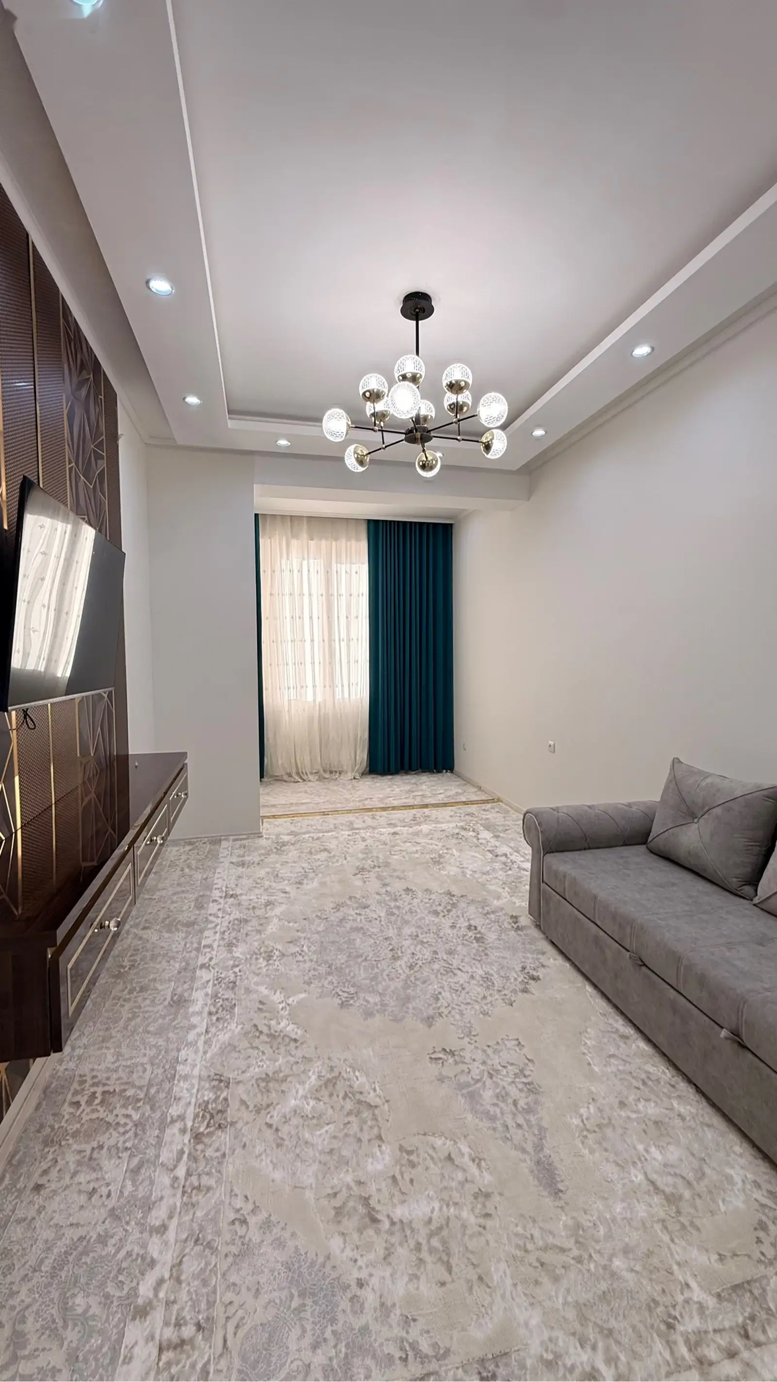 3-комн. квартира, 13 этаж, 92м², Фирдавси — фото 3