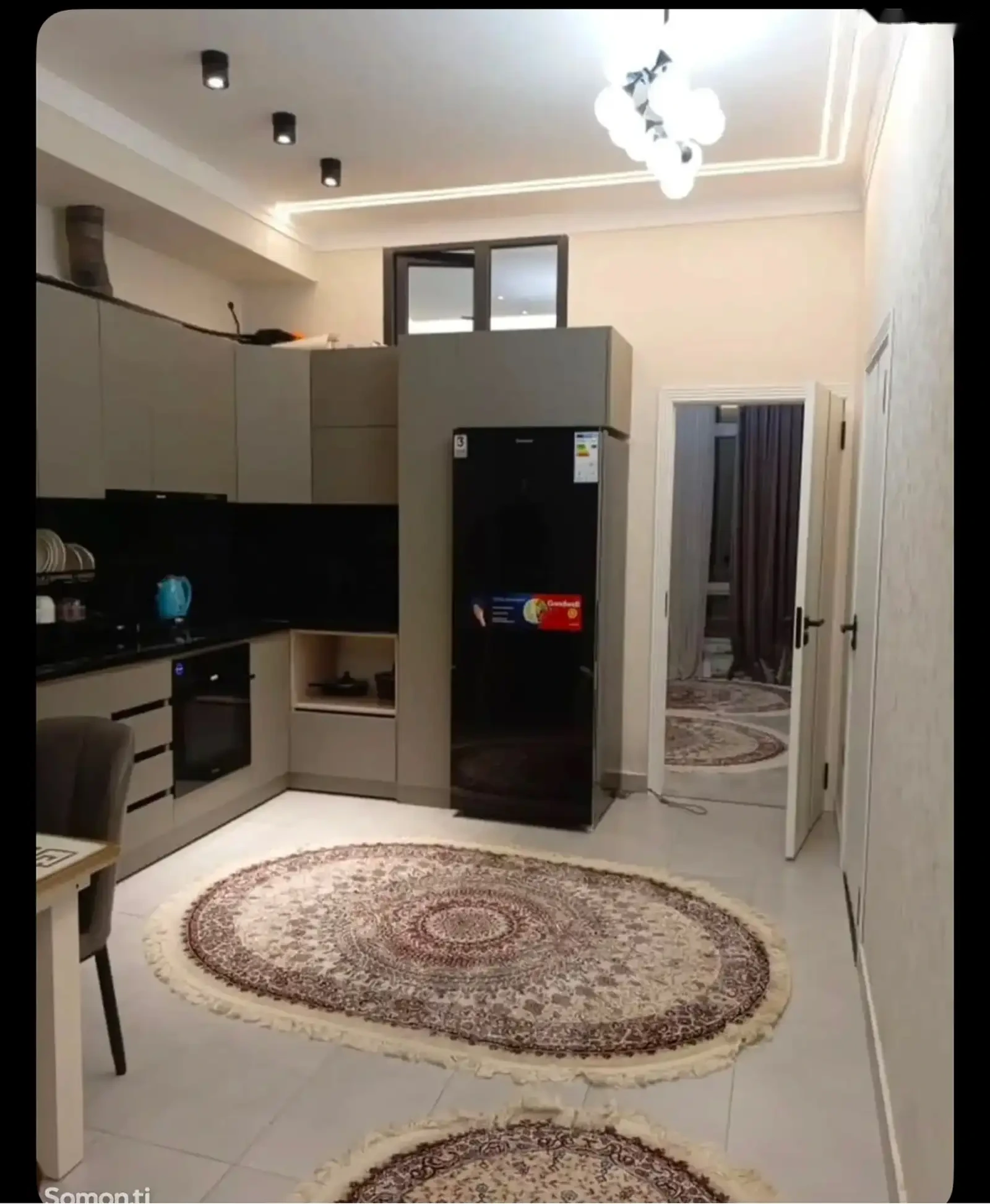 3-комн. квартира, 11 этаж, 70м², Исмоил Сомони — фото 3