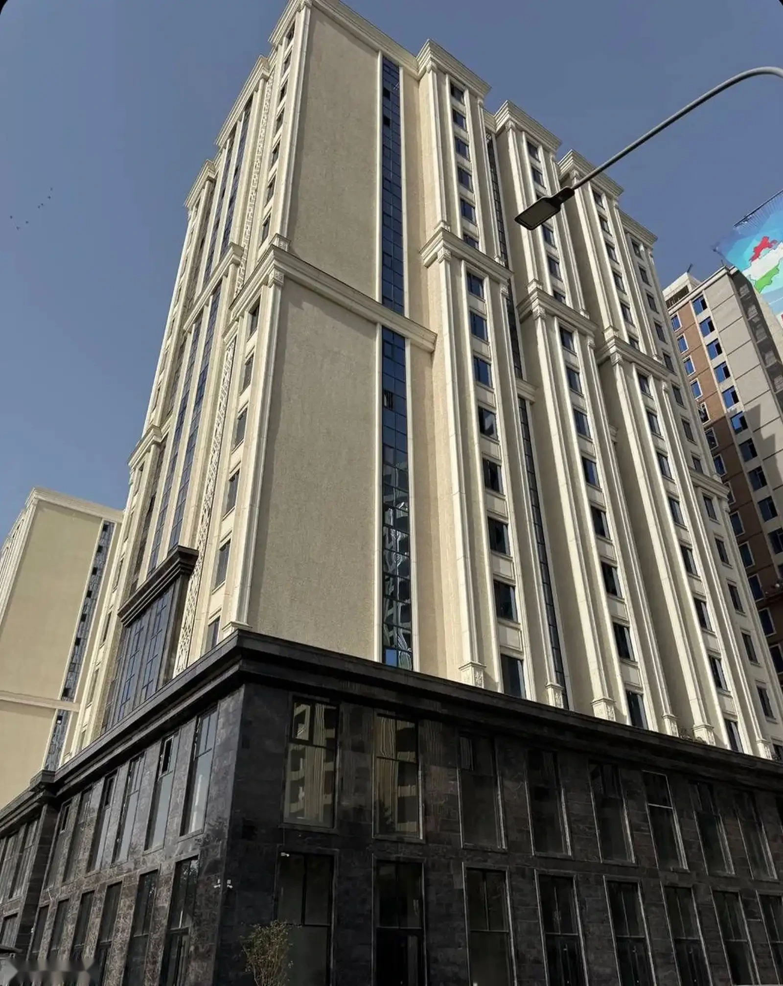 2-комн. квартира, 12 этаж, 56 м², Шохмансур, Танк, Бурчи Истиклол — фото 2