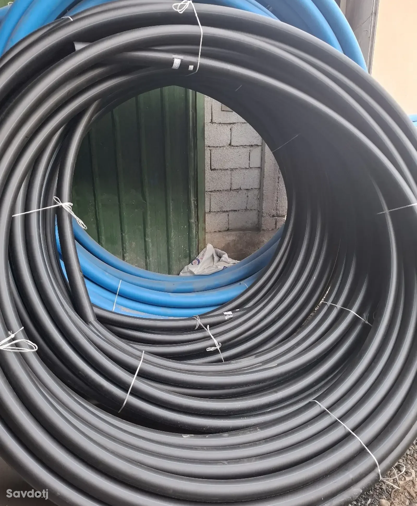 Қубурҳои полиэтилени D76мм.