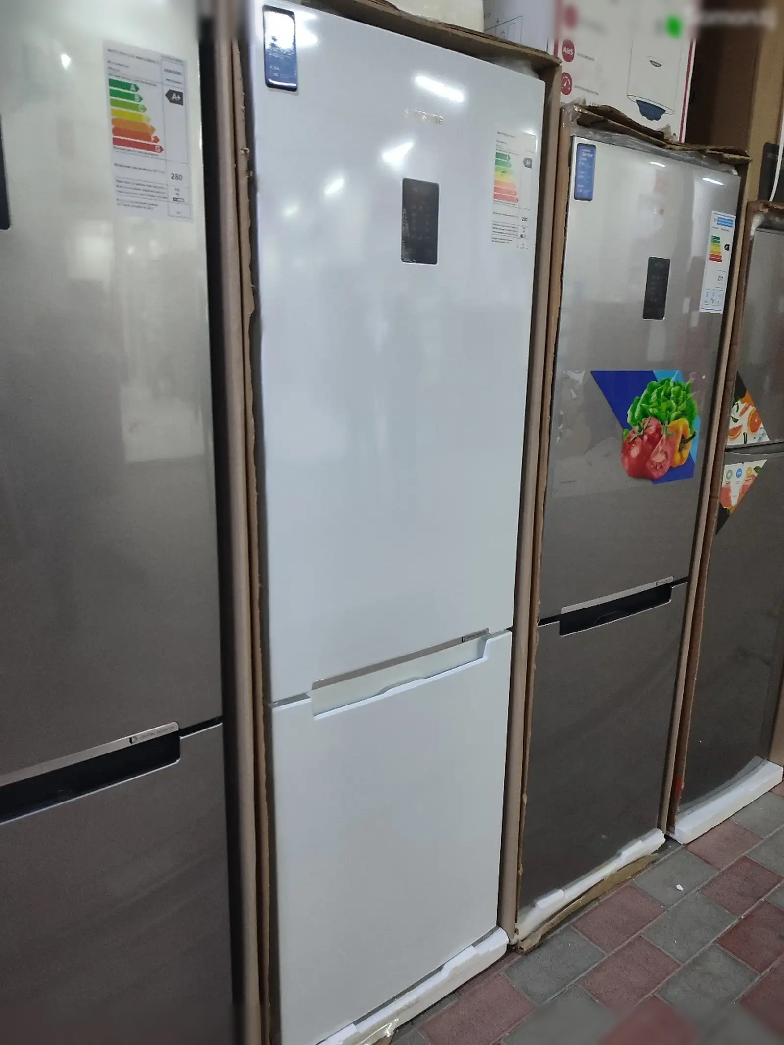 Холодильник Artel 395 F wen