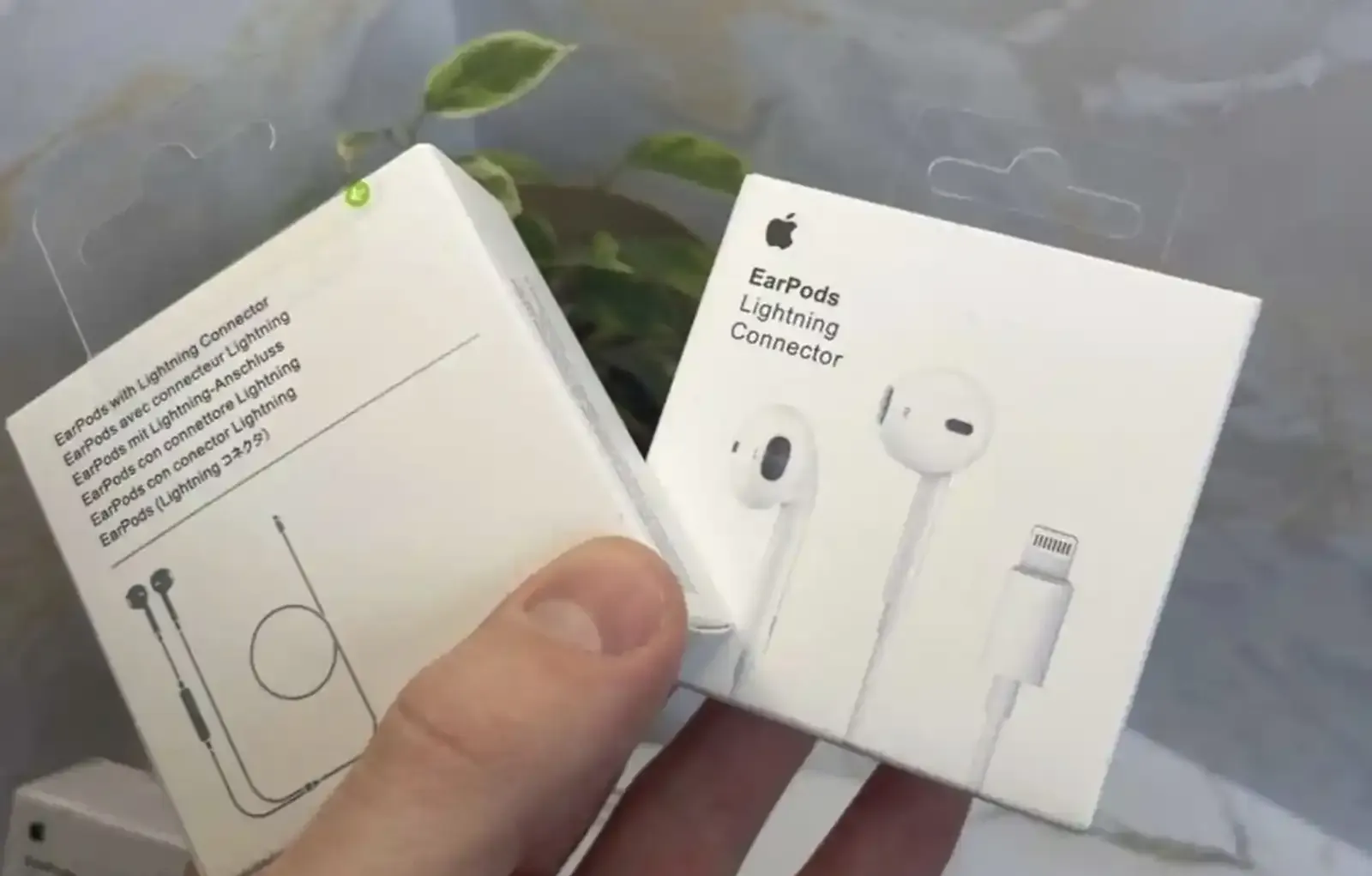 Наушники airPods