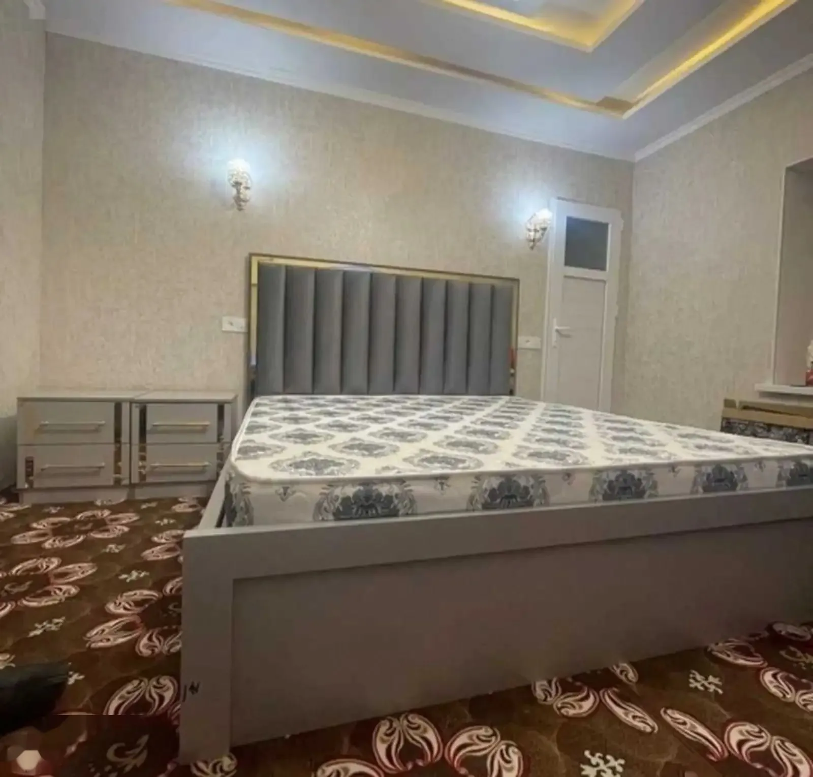 Спальный гарнитур