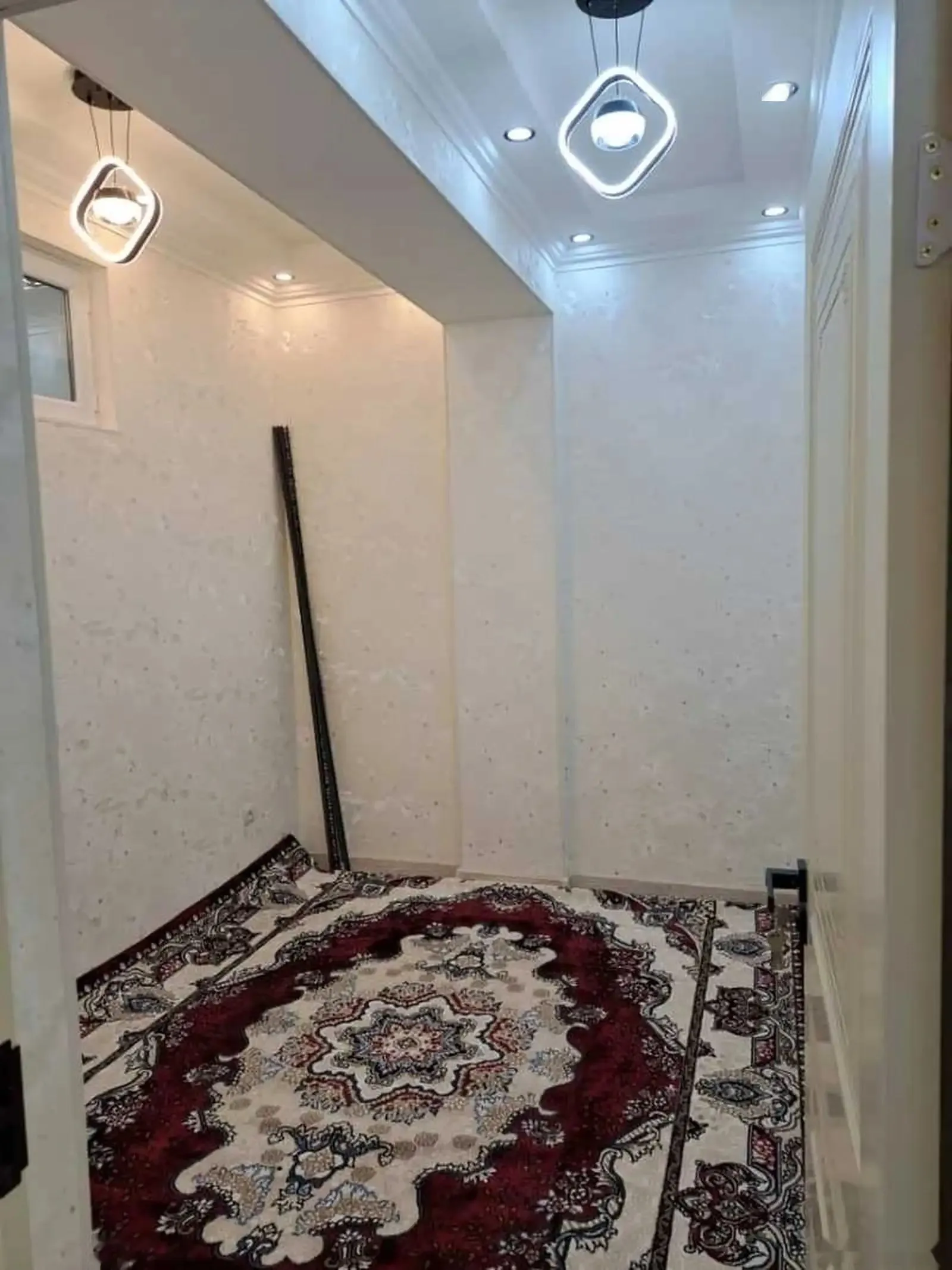 3-комн. квартира, 3 этаж, 68м², Бозори Зарафшон