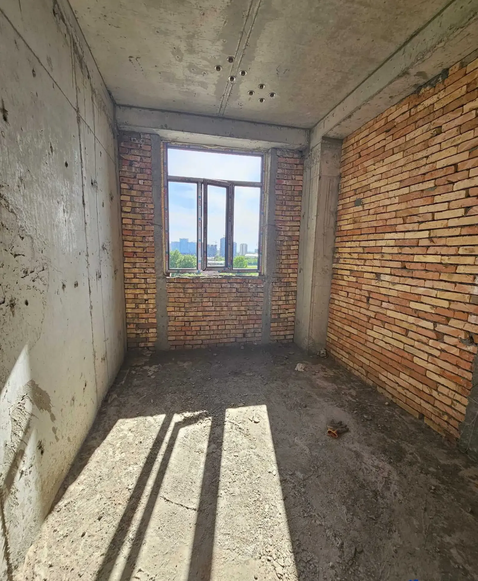 3-комн. квартира, 10 этаж, 112 м², И. Сомони