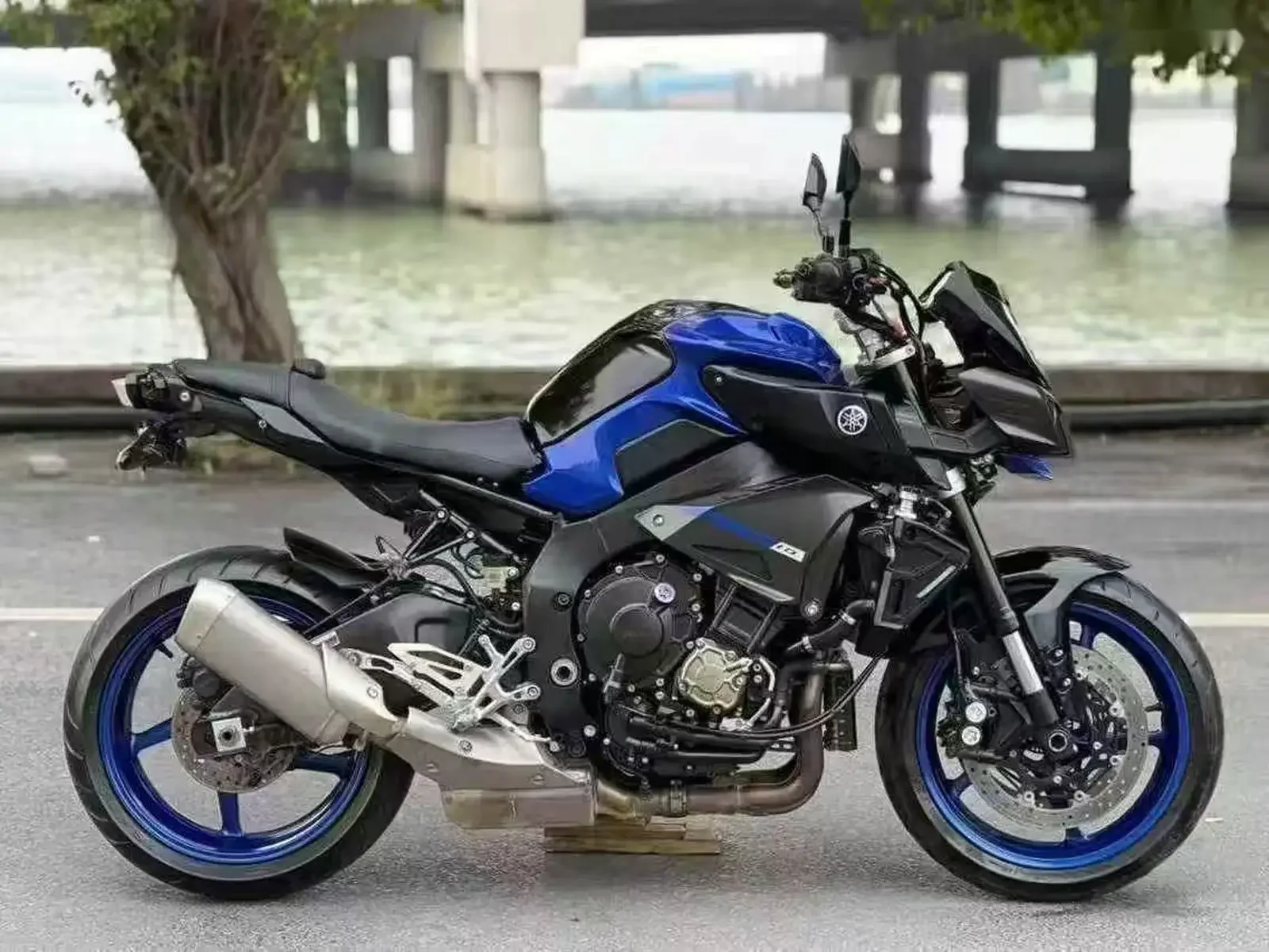 Мотоцикл Yamaha MT-10 — фото 3