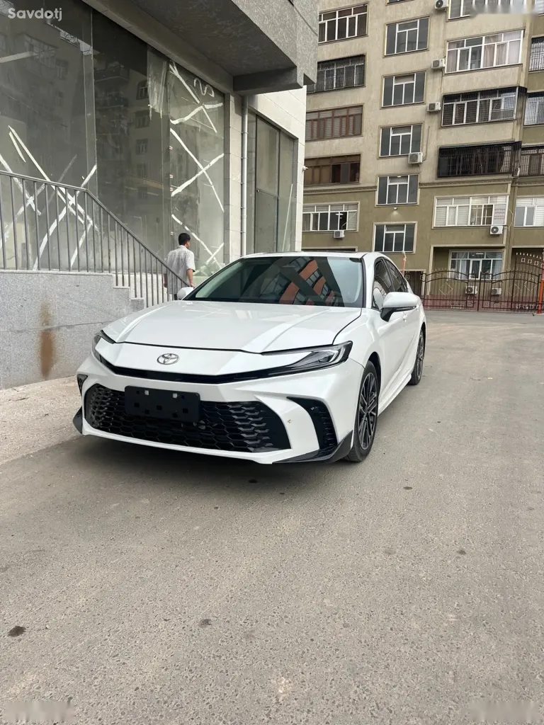 Toyota Camry, 2025