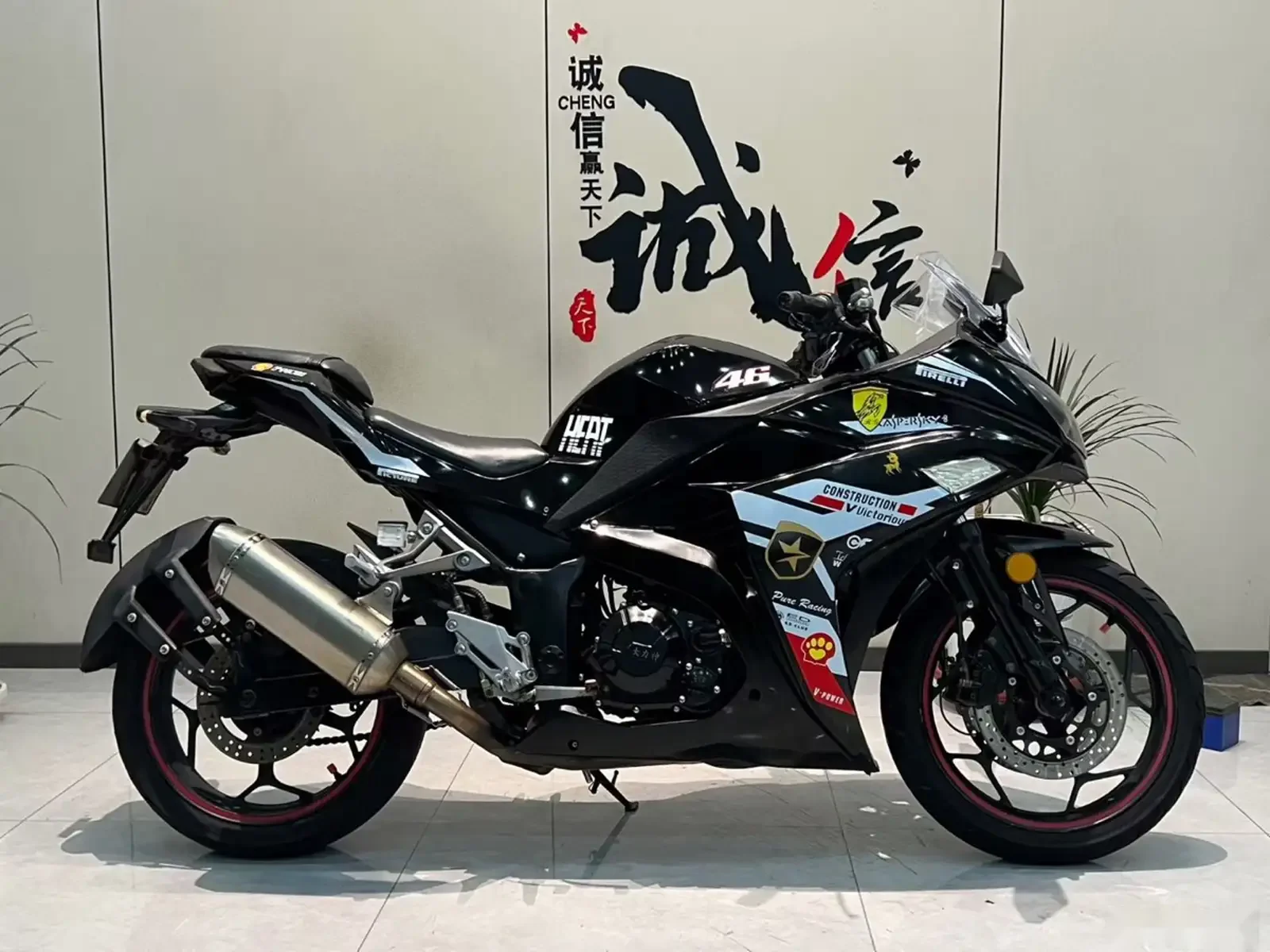 Мотоцикл Kawasaki 400 cc — фото 2