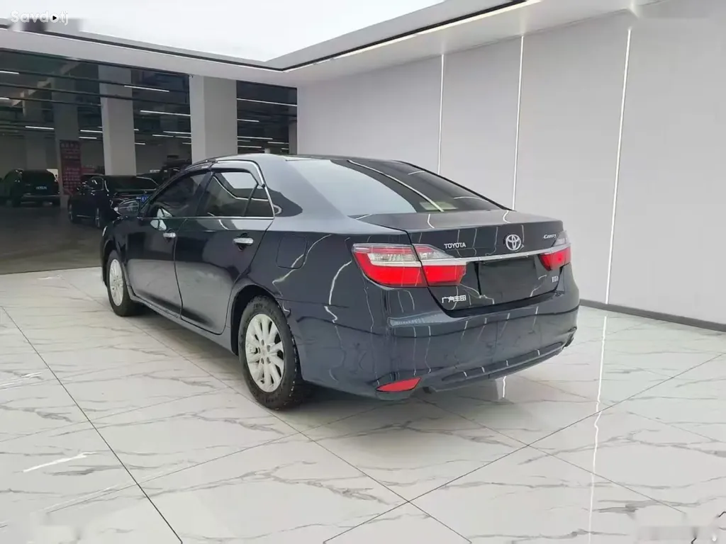 Toyota Camry, 2016