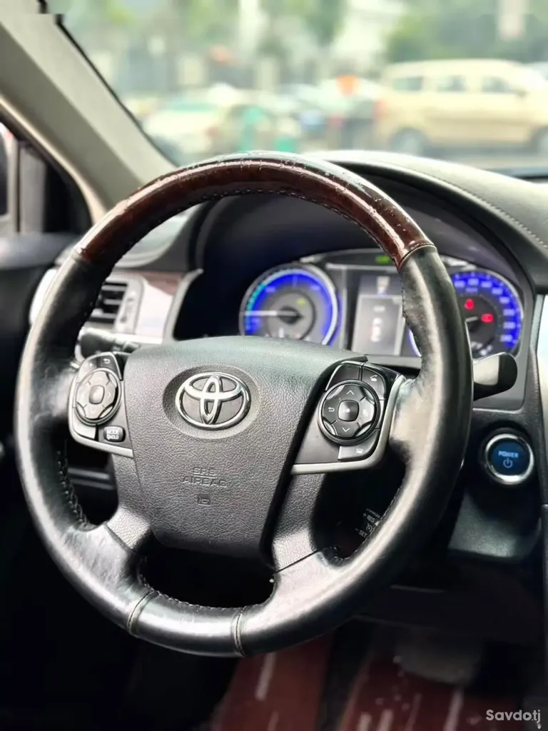 Toyota Camry, 2016