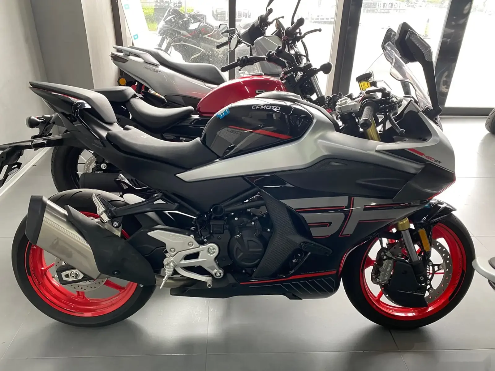 Мотоцикл CFMOTO 450 RR 2025 — фото 2
