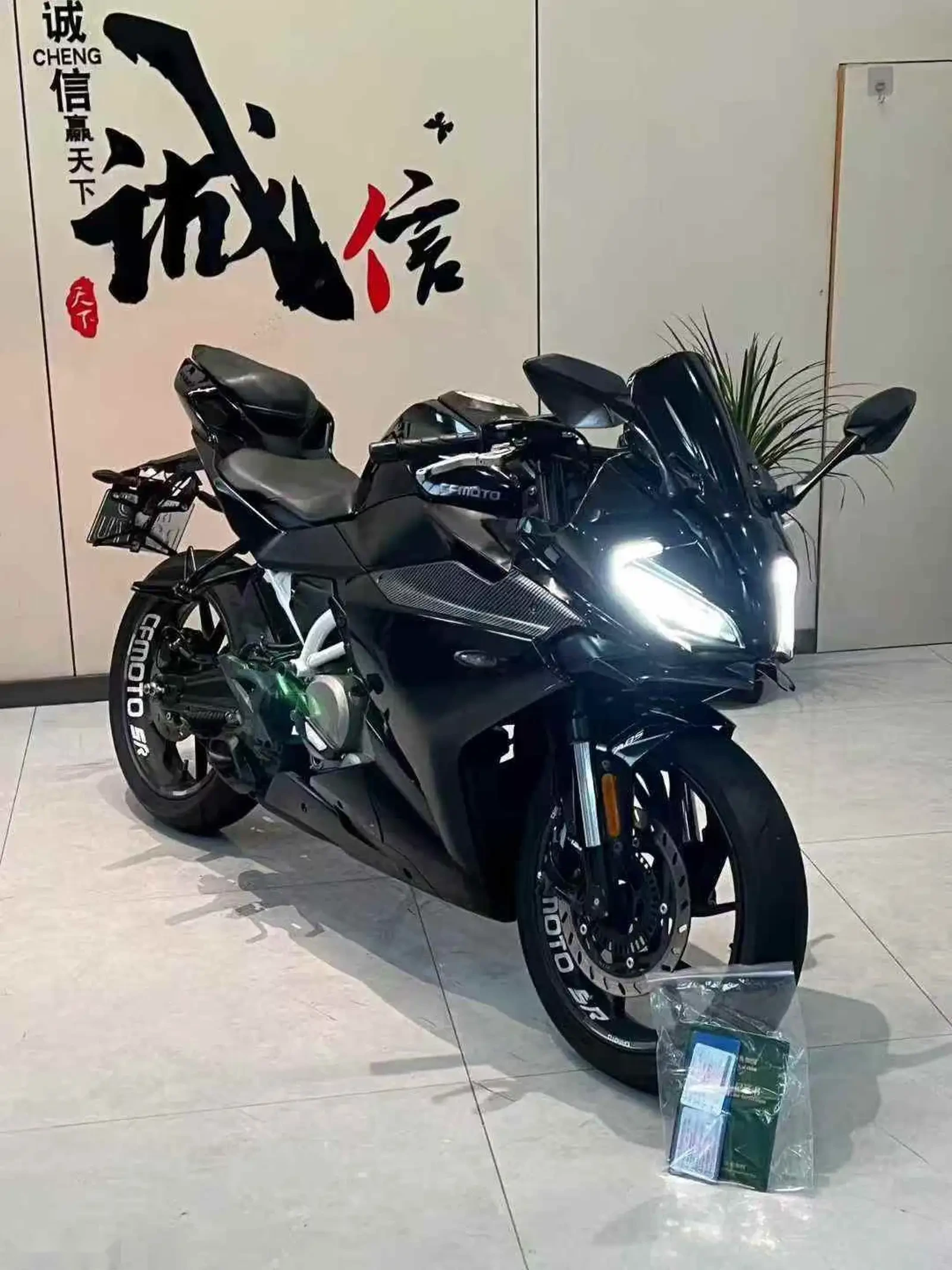 Мотоцикл CFMOTO SR на заказ — фото 4