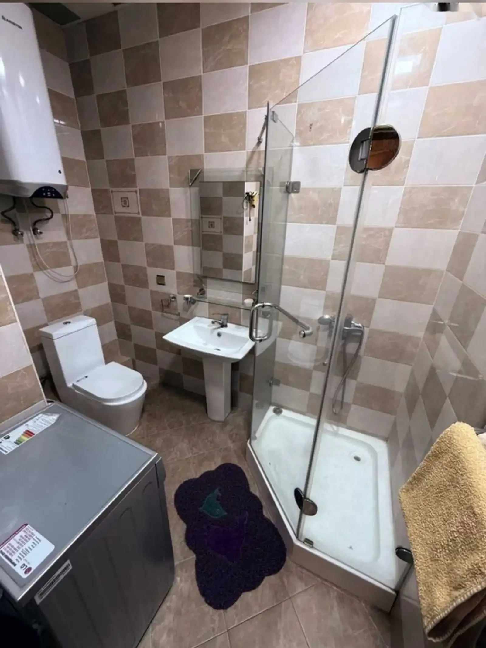 2-комн. квартира, 3 этаж, 147м², кучаи мирзо турсунзода 4/А — фото 5