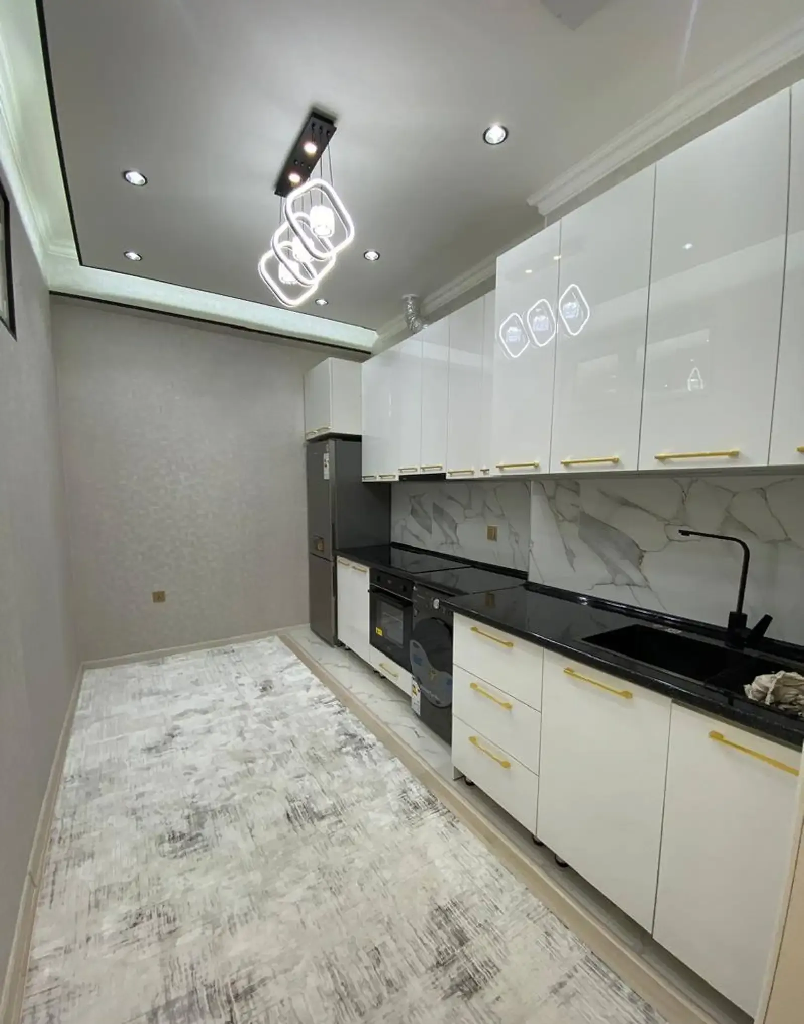 3-комн. квартира, 11 этаж, 89 м², Сино