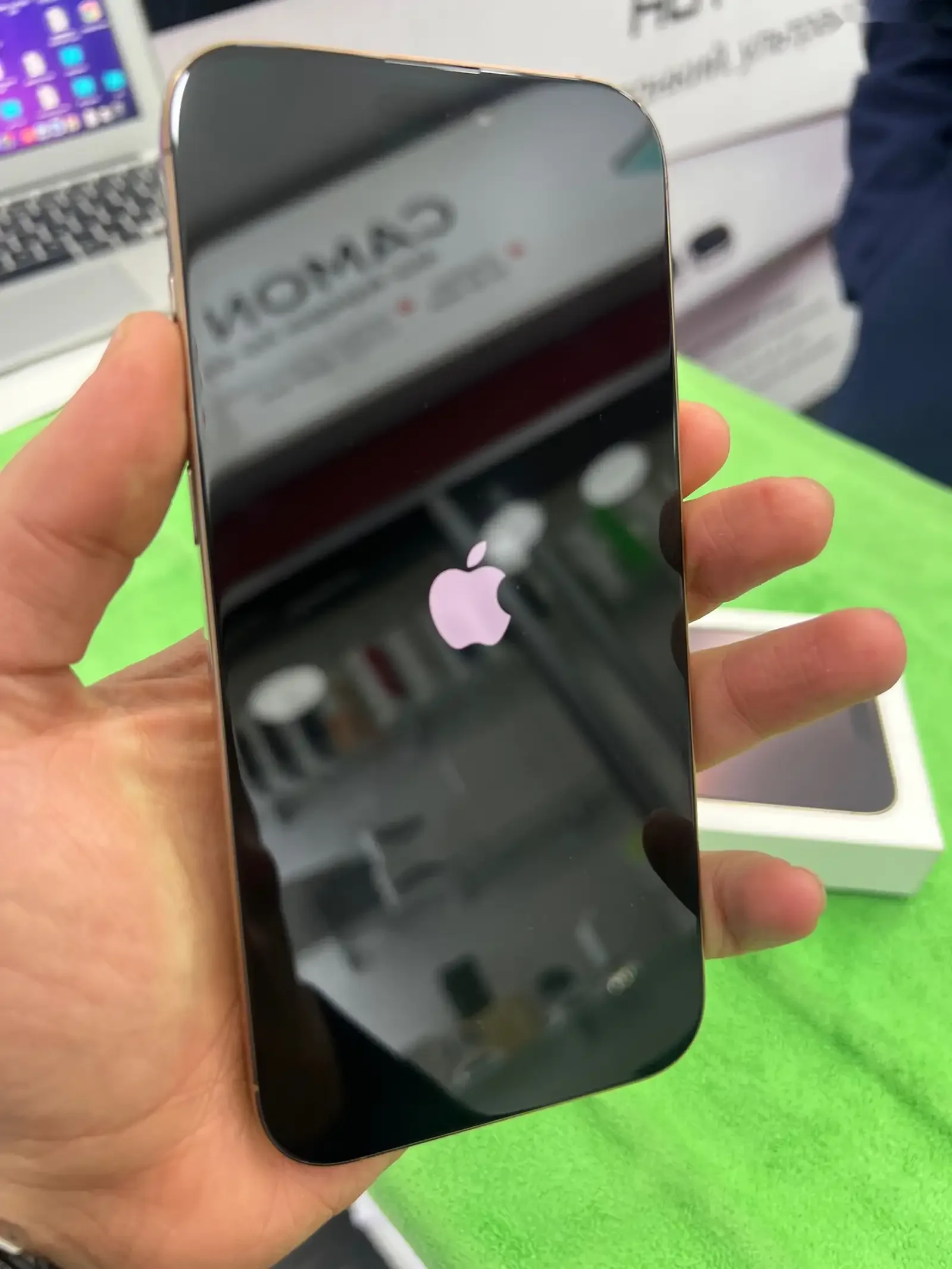 Apple iPhone 16 Pro Max, 512 gb, Desert Titanium — фото 2