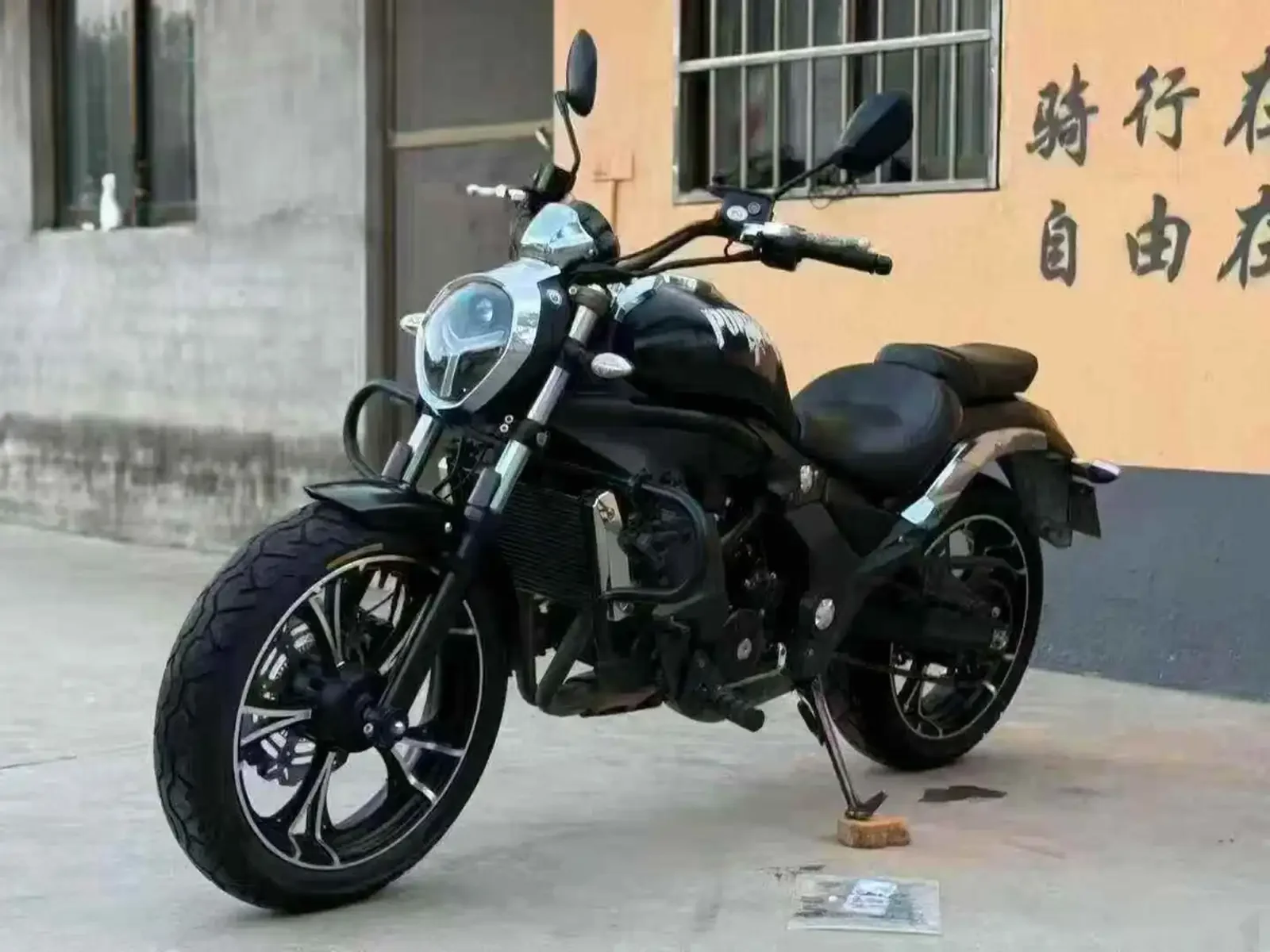 Мотоцикл Harley Davidson — фото 2