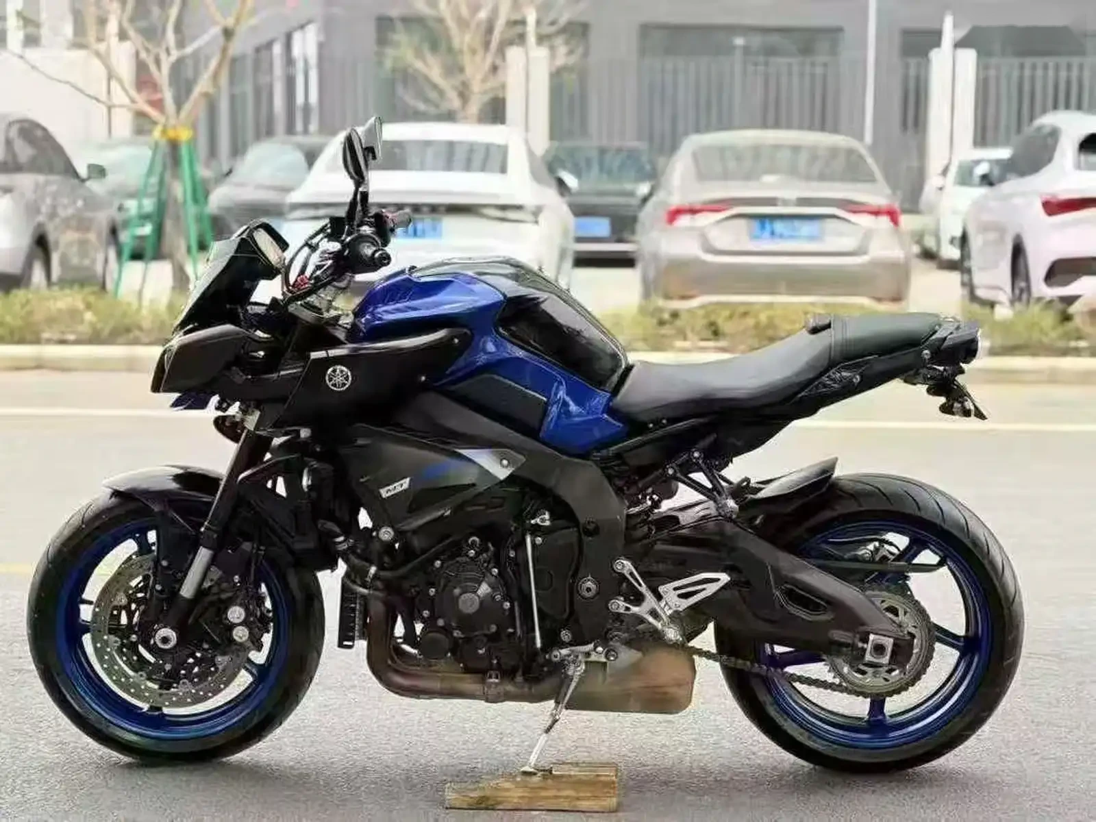 Мотоцикл Yamaha MT-10 — фото 4