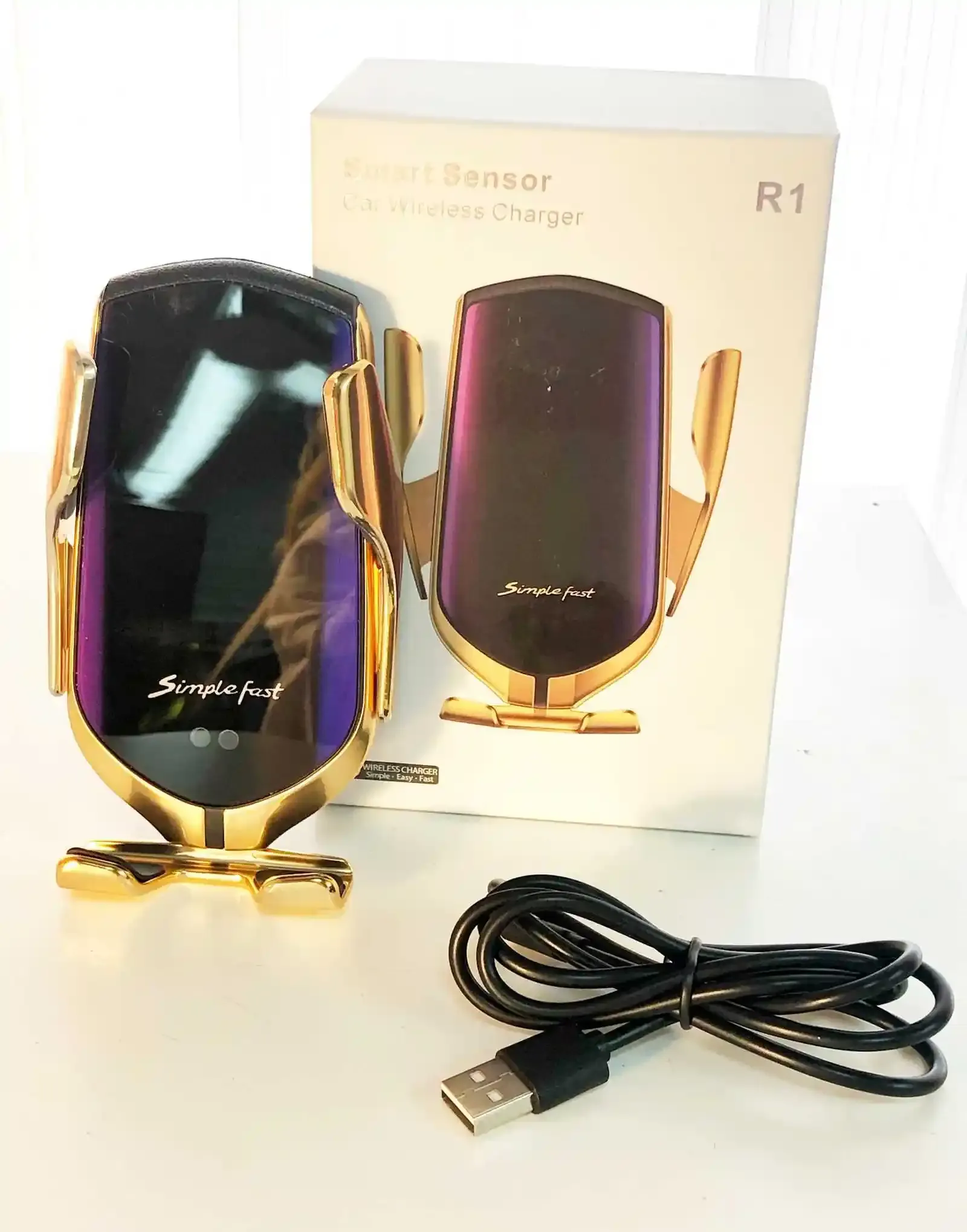 Автомобильное зарядное устройство Auto Charger R1