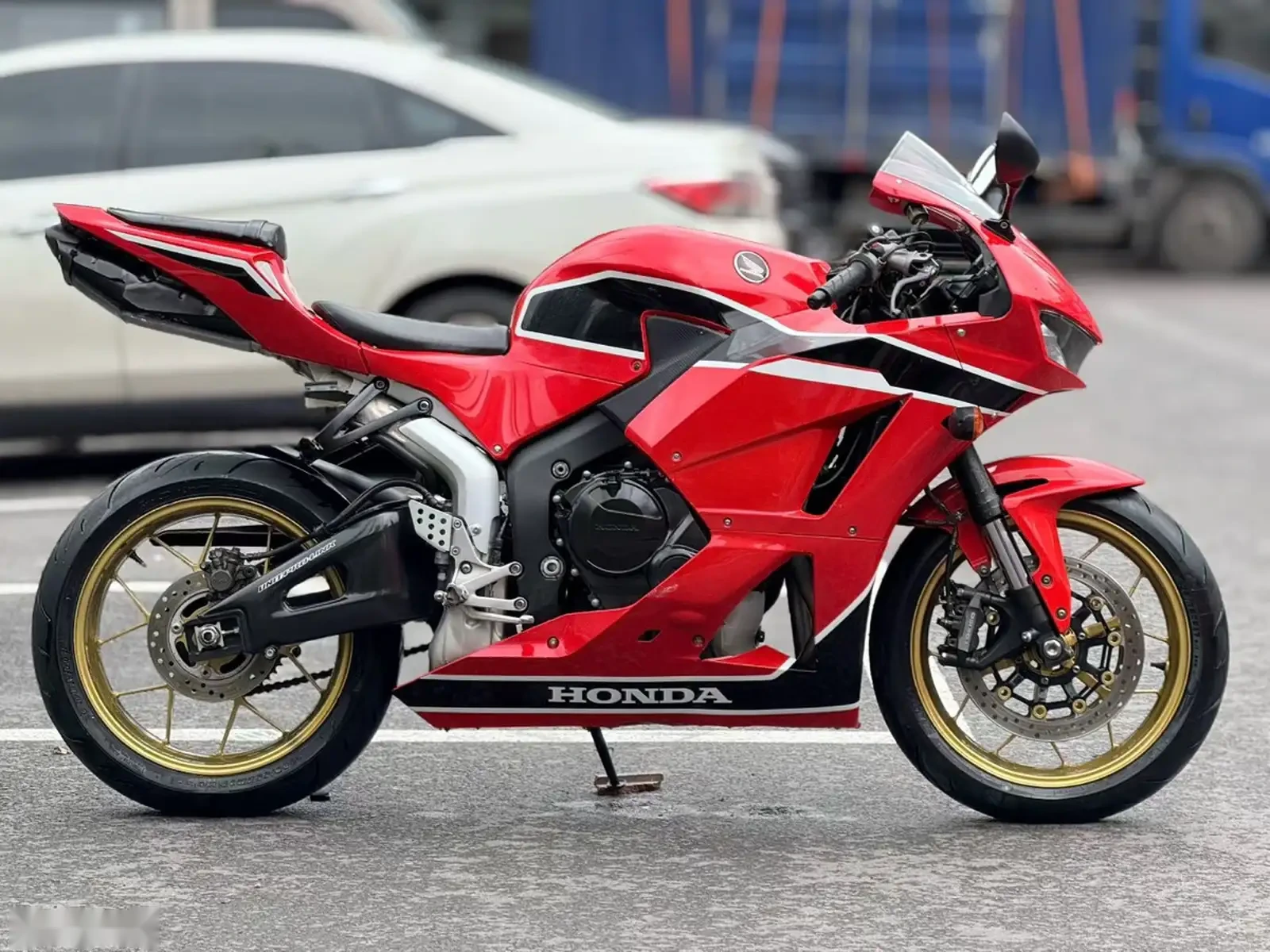 Мотоцикл Honda cbr600 — фото 7