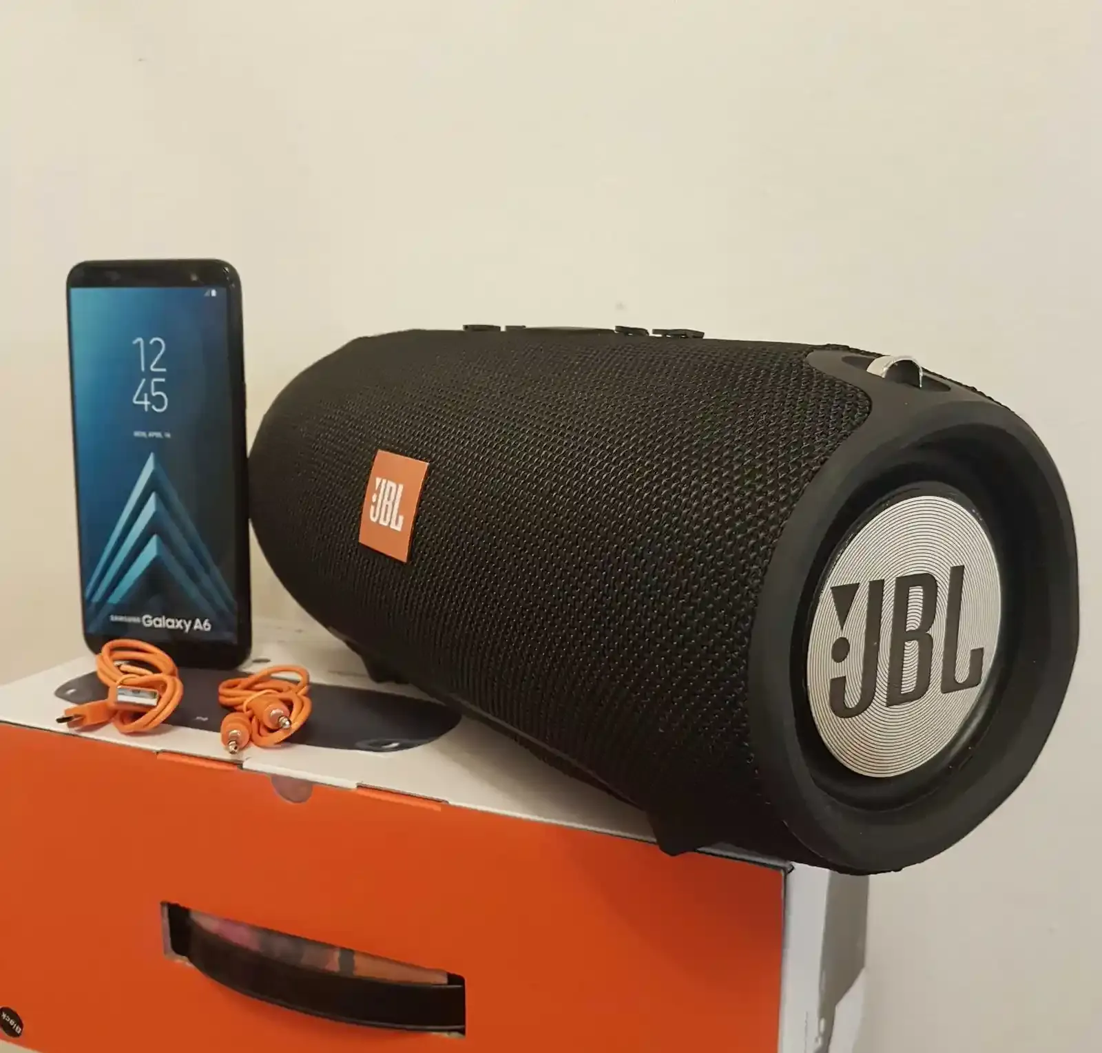 Колонка JBL Xtreme MAX