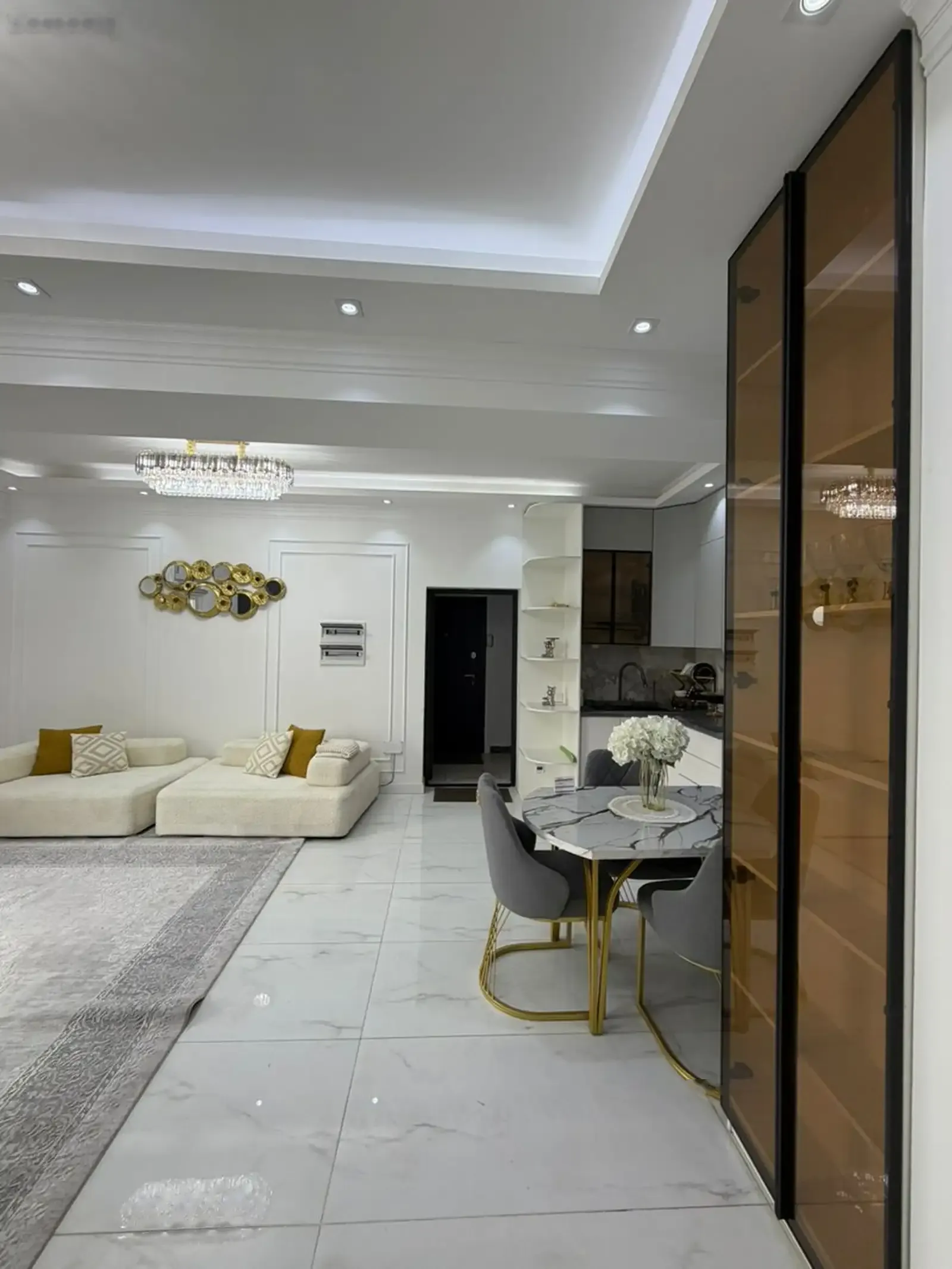 2-комн. квартира, 18 этаж, 115м², Опера и балет