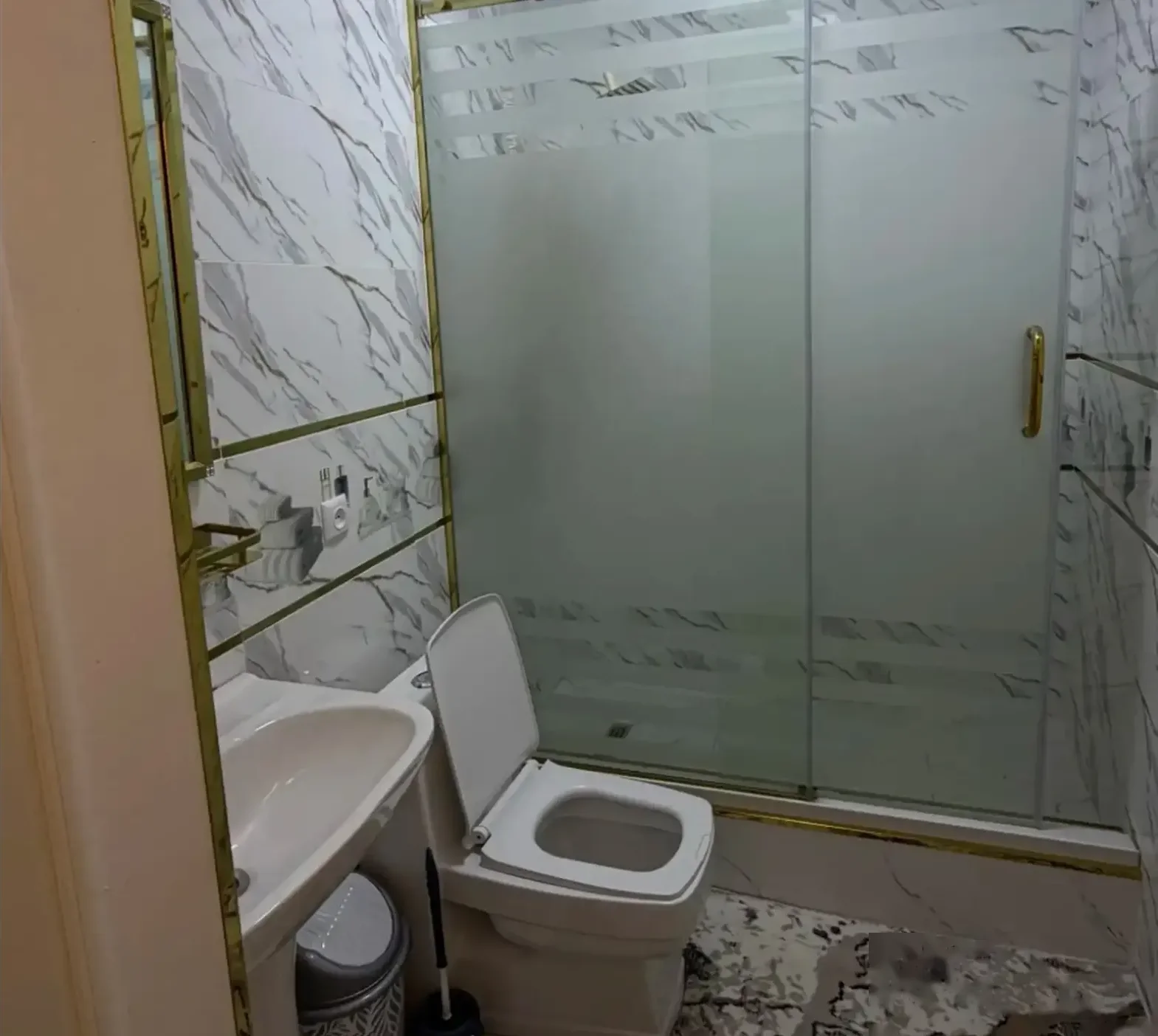 2-комн. квартира, 14 этаж, 50м², Овир