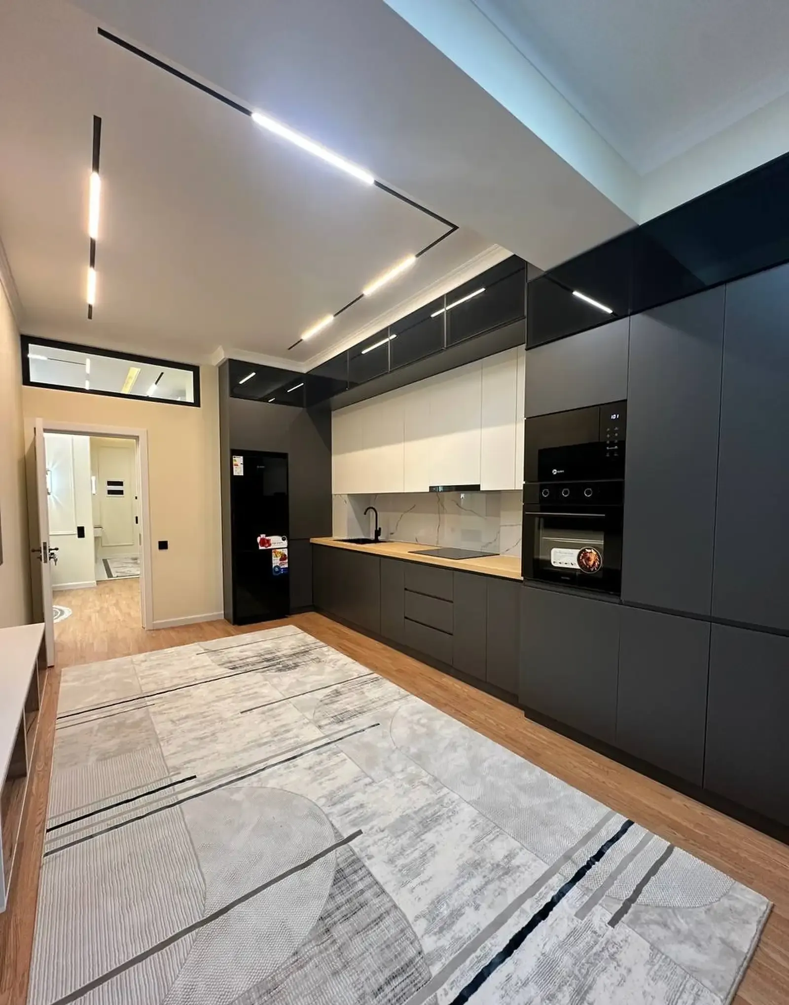 2-комн. квартира, 6 этаж, 69 м², Пеши Славянский Университет