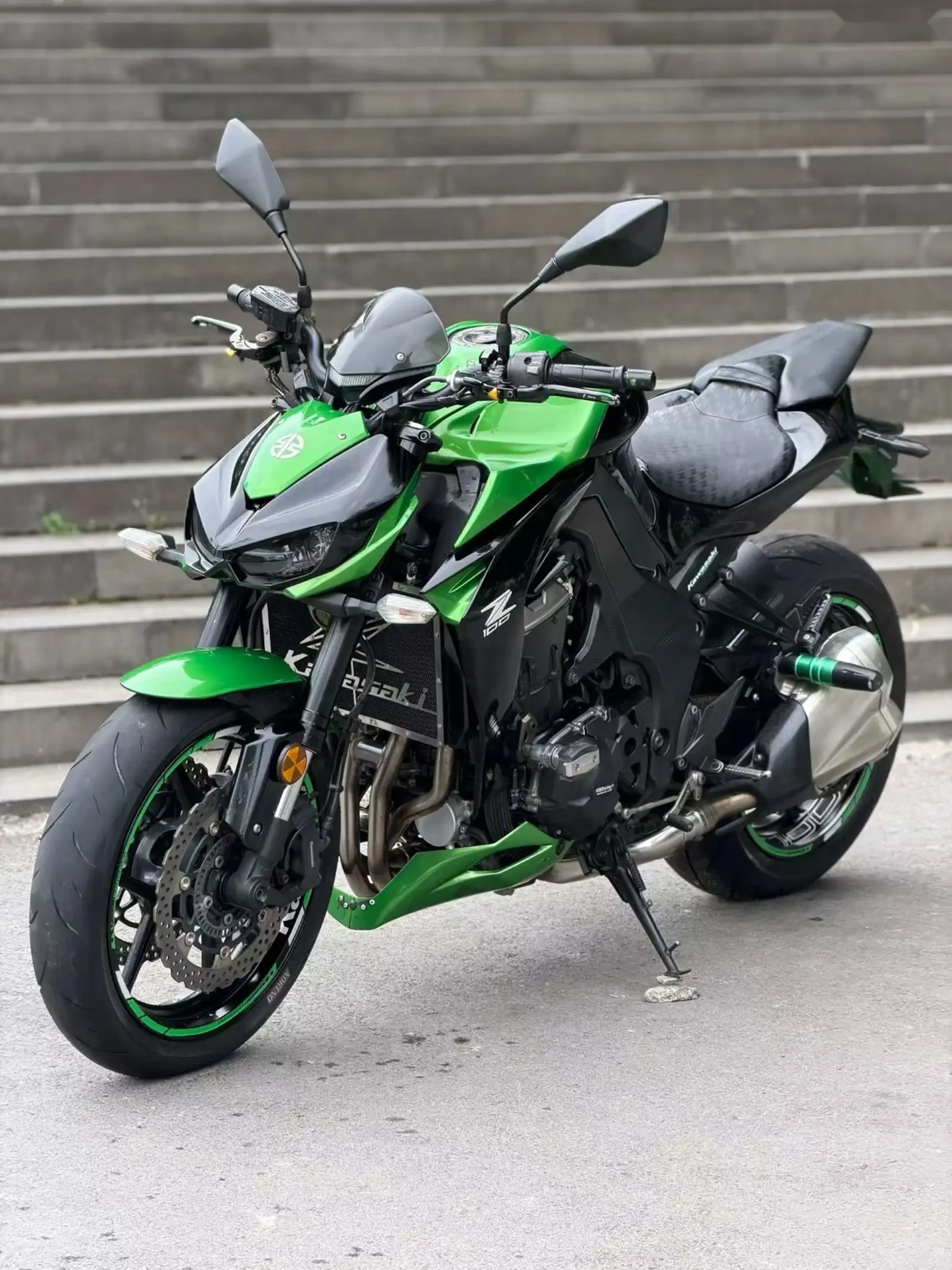 Мотоцикл Kawasaki z1000 — фото 3