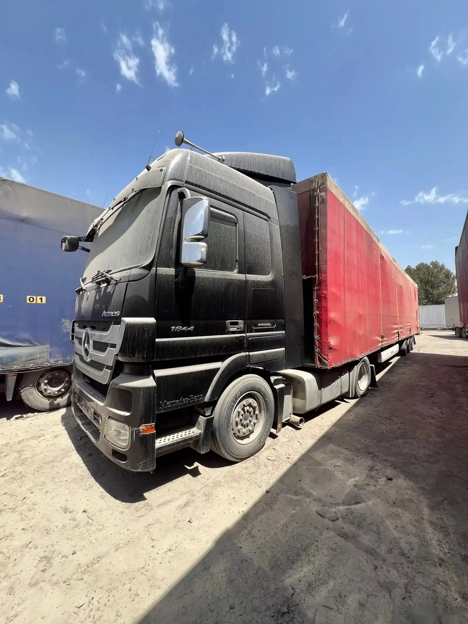Седельный тягач Mercedes Actros 1844 120куб — фото 2