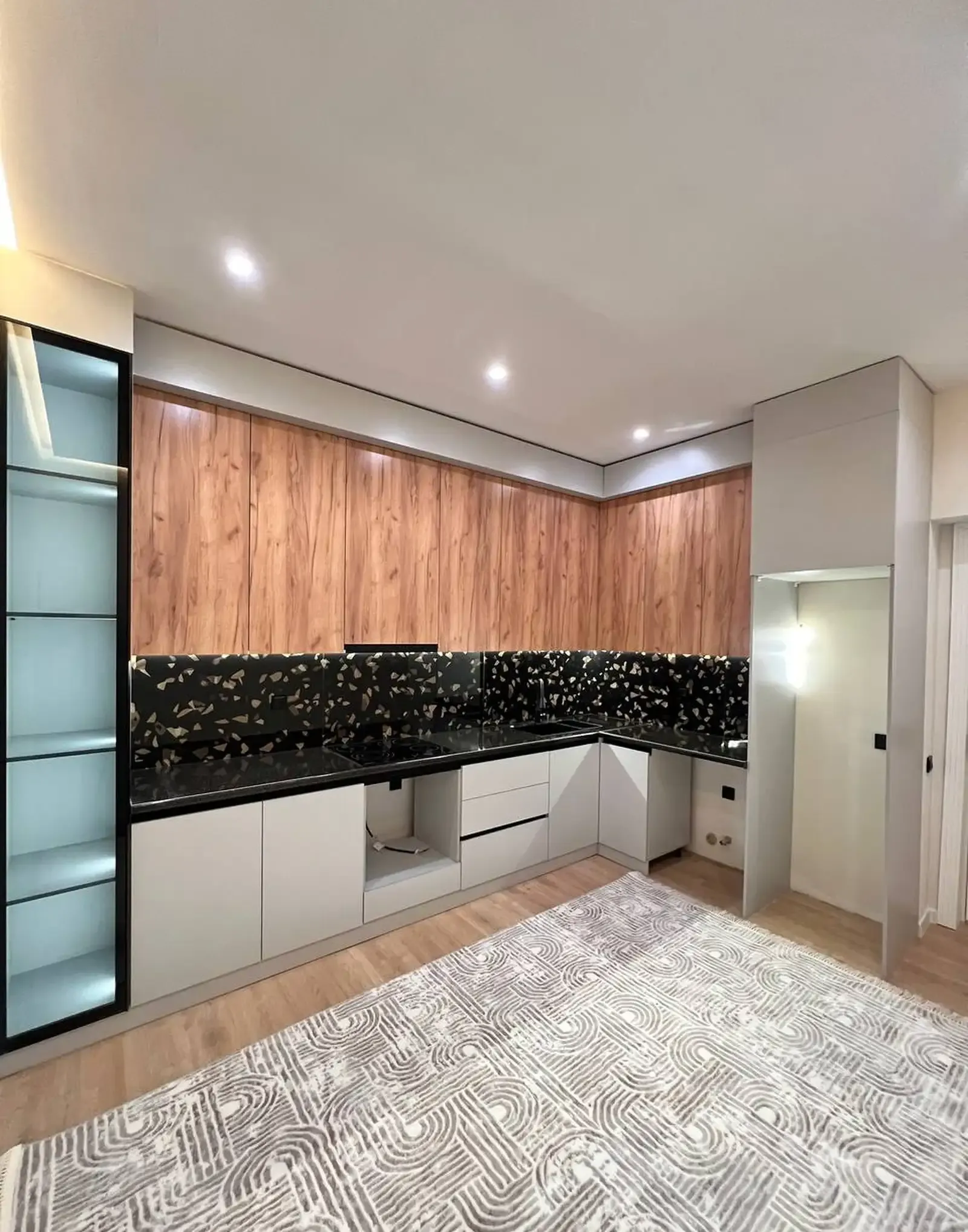 2-комн. квартира, 8 этаж, 63 м², Шоҳмансур, чорраҳаи Зелёный