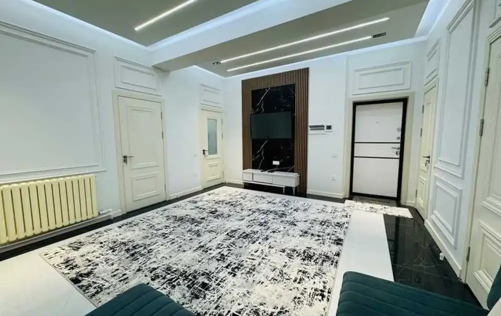 3-комн. квартира, 4 этаж, 105м², Шохмансур ру ба руи Зелёный Бозор Лохути