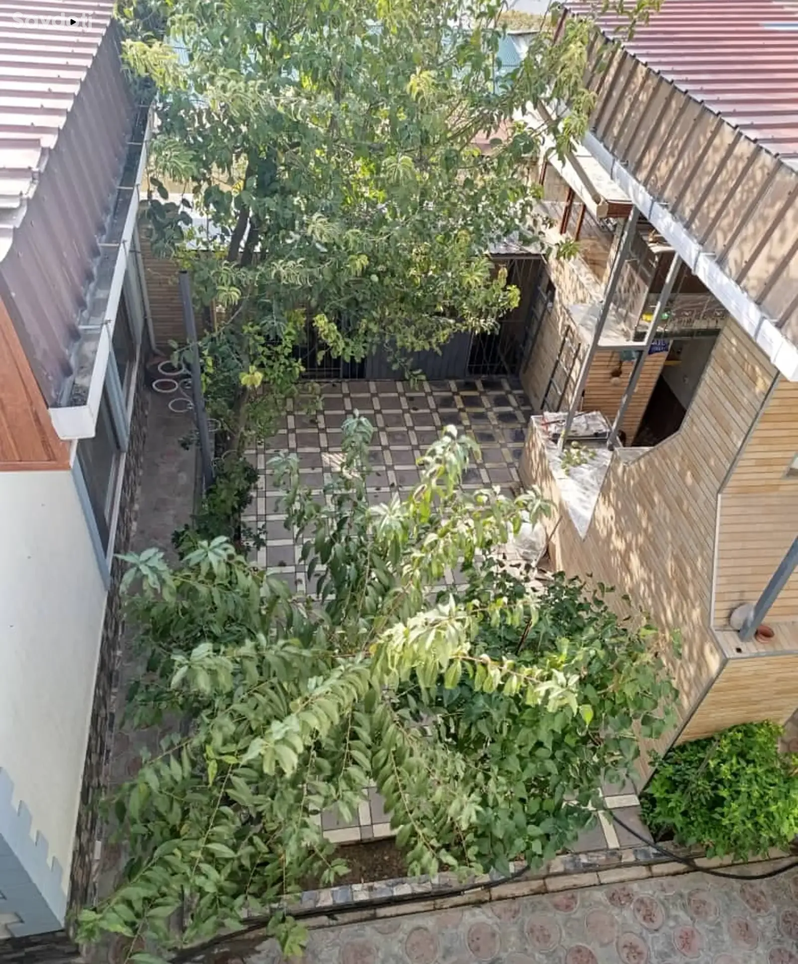 2 этажн. 6-комн. дом, 4 соток, И. Сомони
