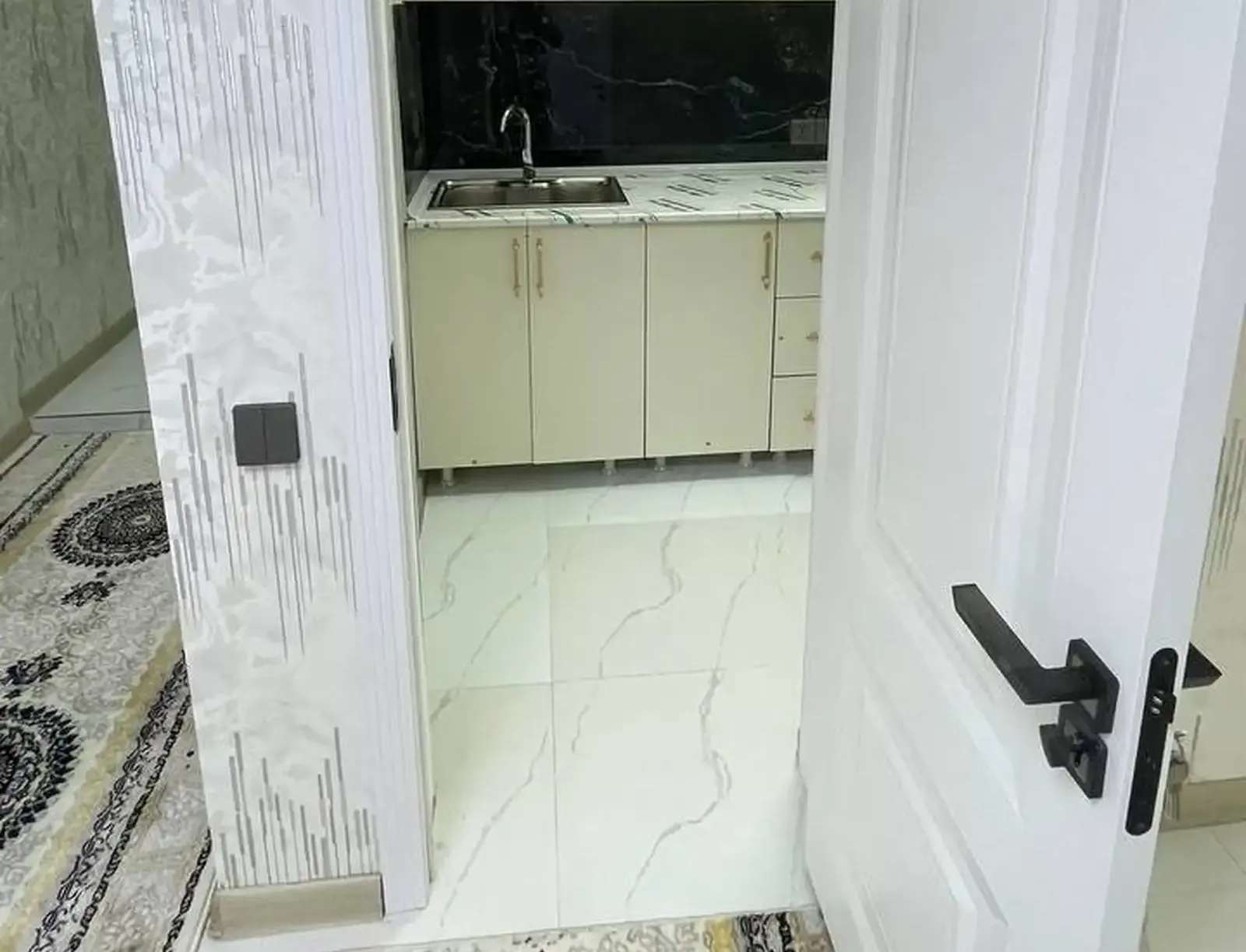 2-комн. квартира, 13 этаж, 74 м², Шохмансур