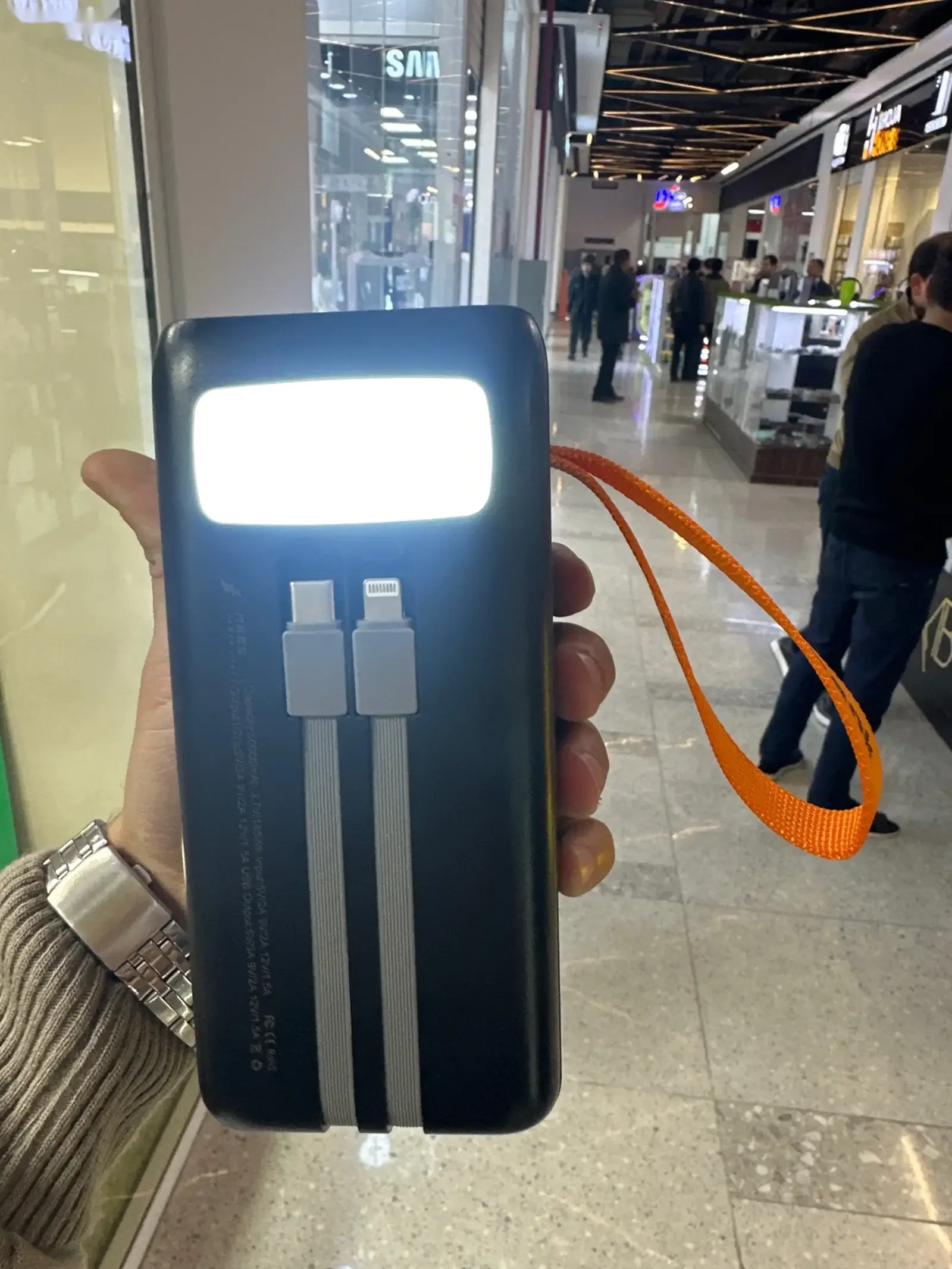 Внешний аккумулятор с фанарикам Powerbank Mars 50000 mah — фото 2