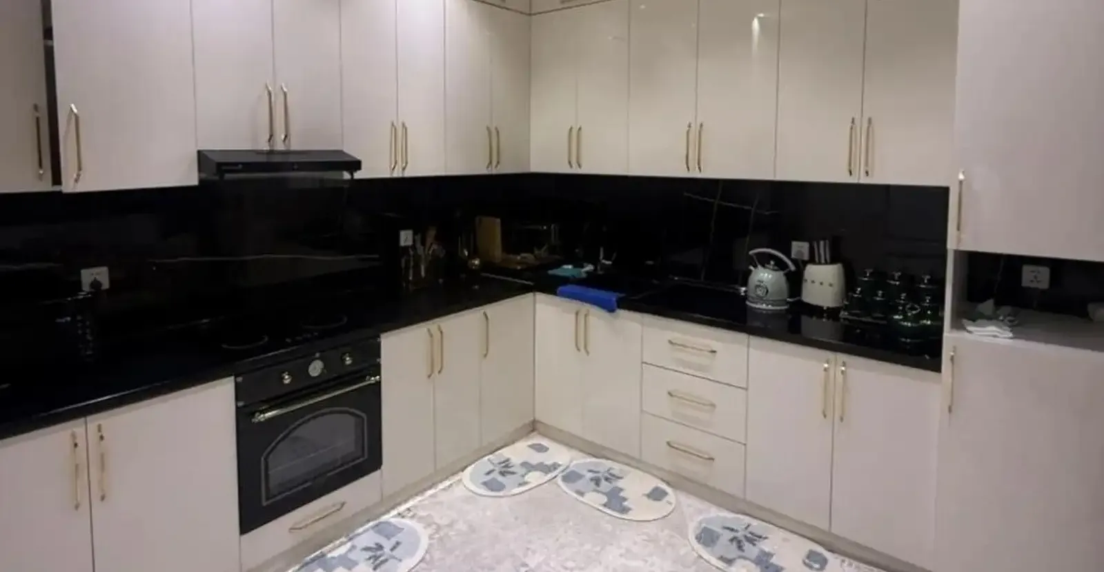 3-комн. квартира, 12 этаж, 95 м², Шохмансур