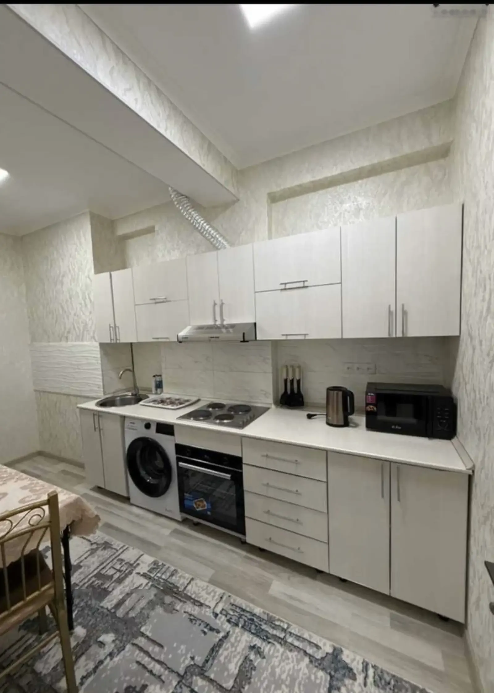 2-комн. квартира, 6 этаж, 65м², Дом печати