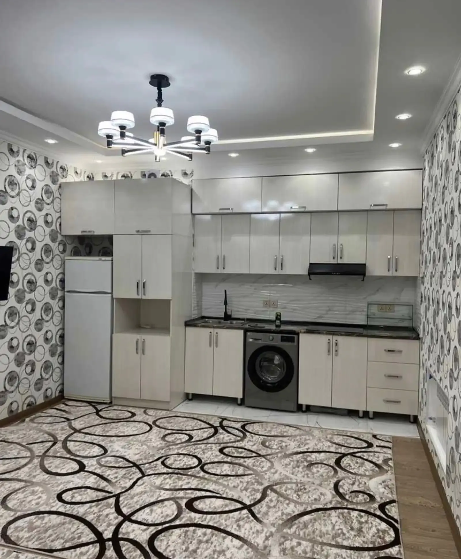 2-комн. квартира, 14 этаж, 64 м², Профсаюз