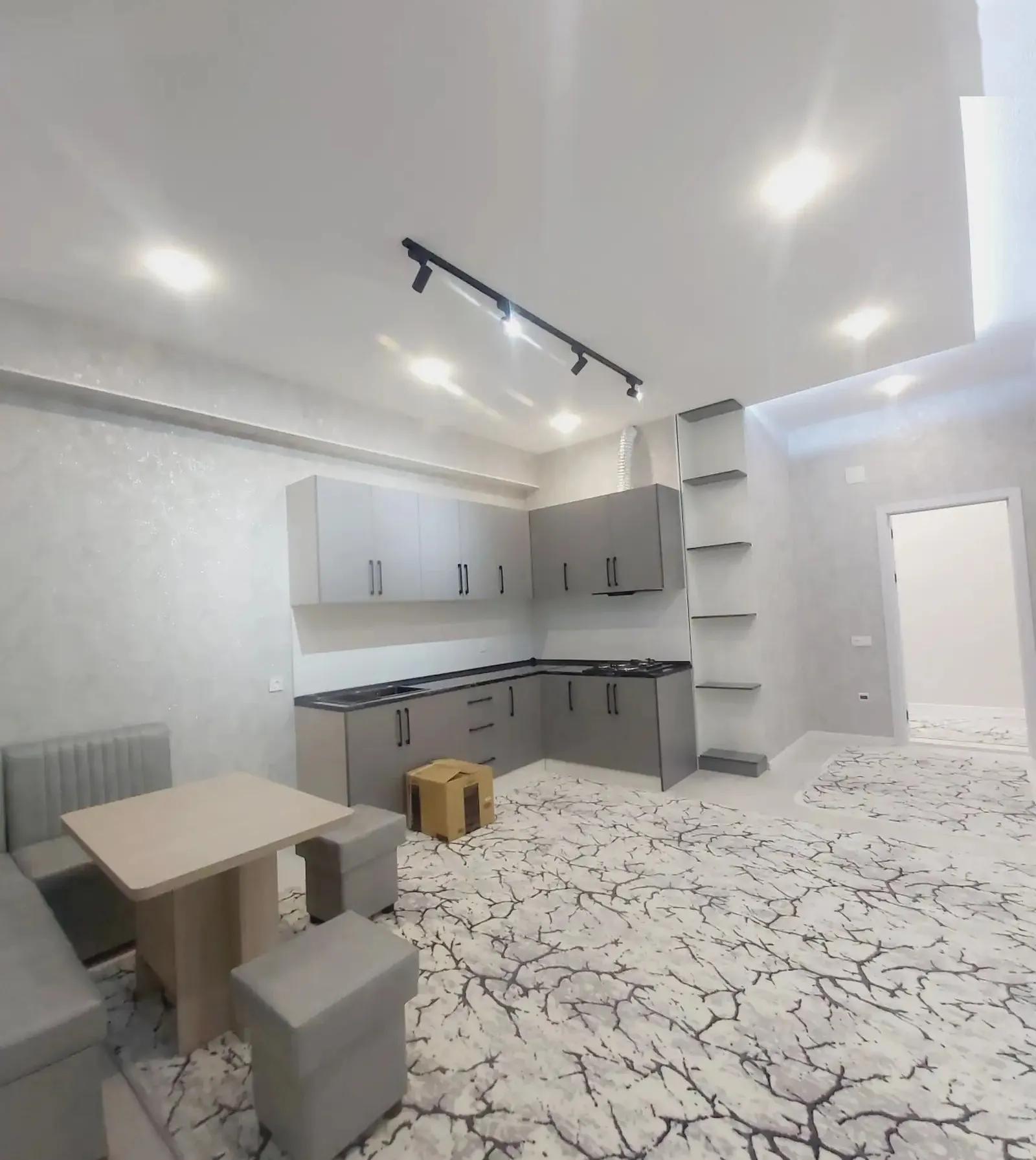 2-комн. квартира, 4 этаж, 76м², 18 мкр