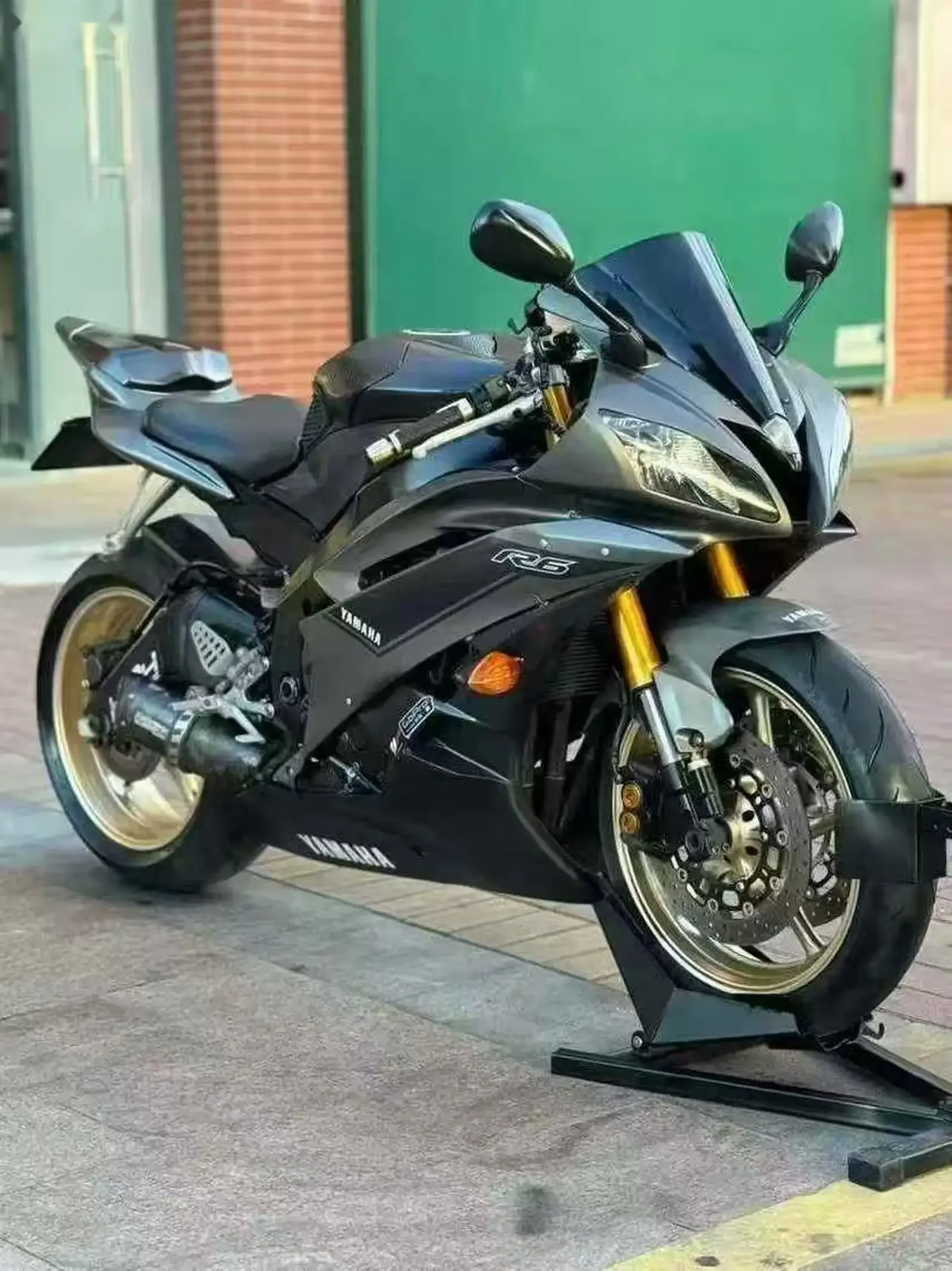 Мотоцикл Yamaha R6 — фото 2