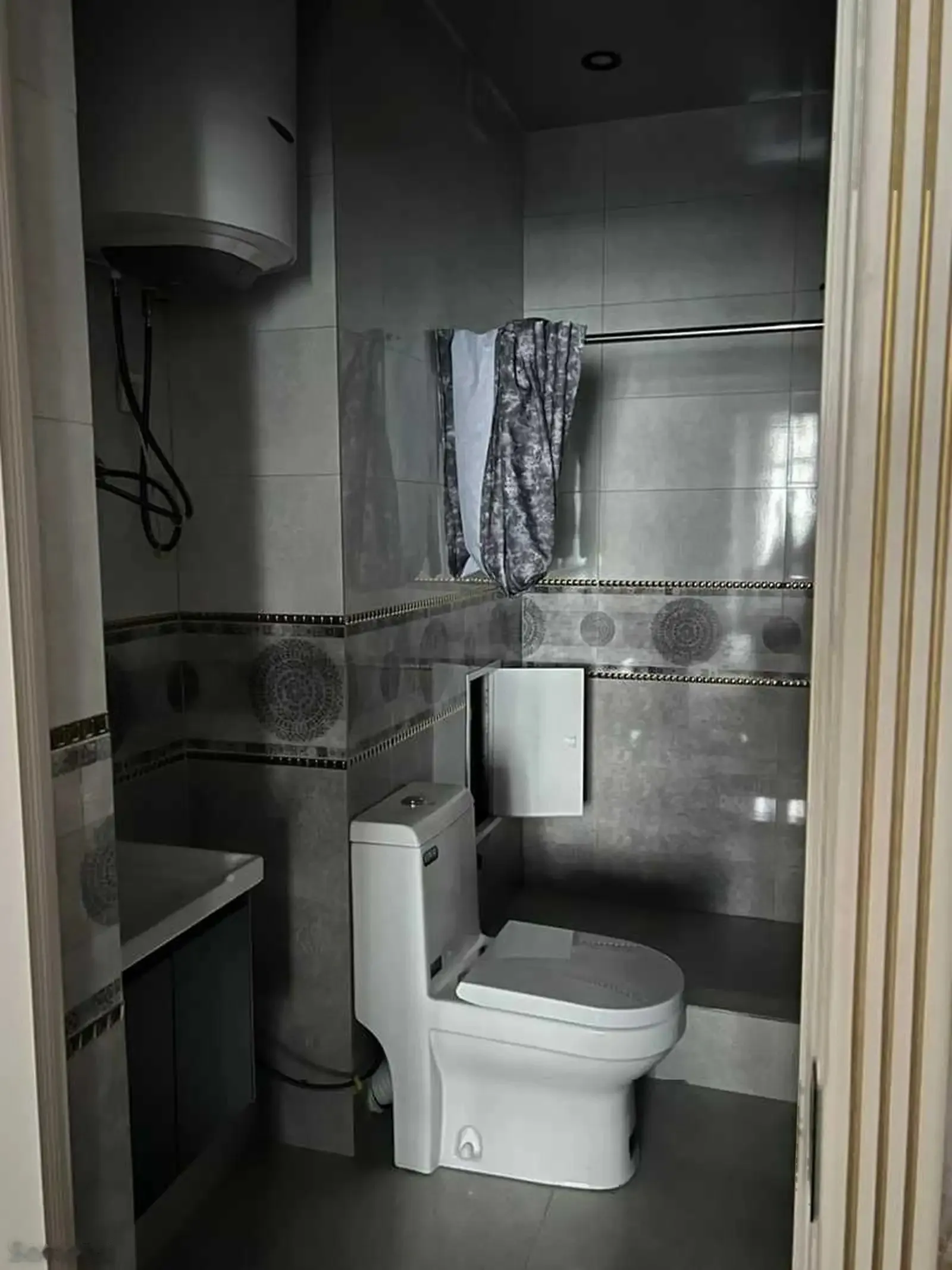2-комн. квартира, 8 этаж, 92м², Гардиши фурудгох